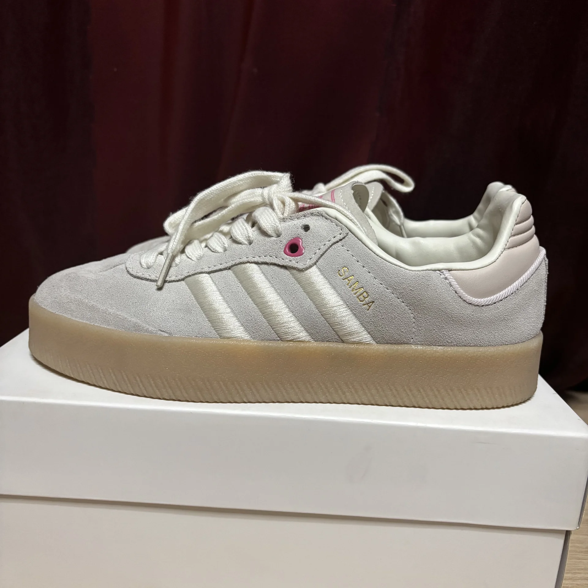 Кроссовки Adidas - миниатюра 2