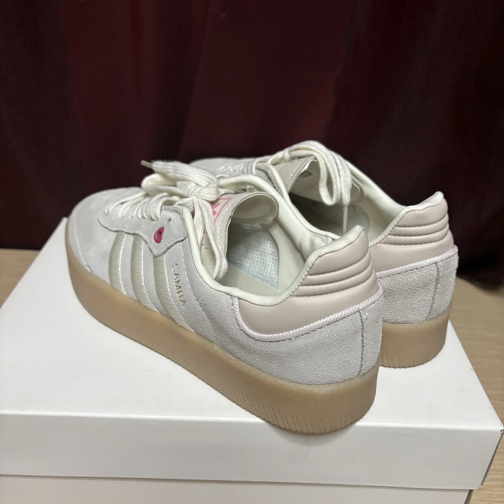 Кроссовки Adidas - миниатюра 3