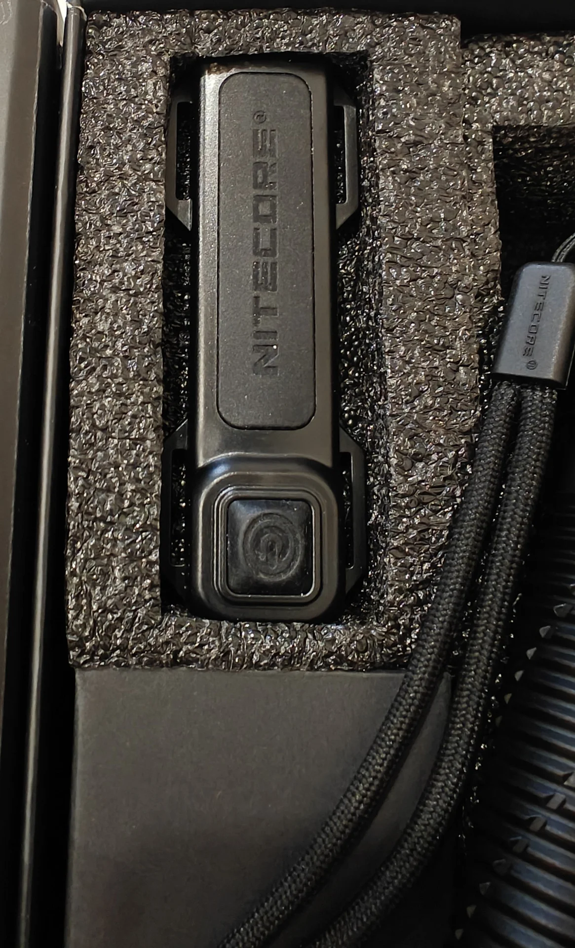 Фонарь NITECORE MH 40 PRO - миниатюра 7