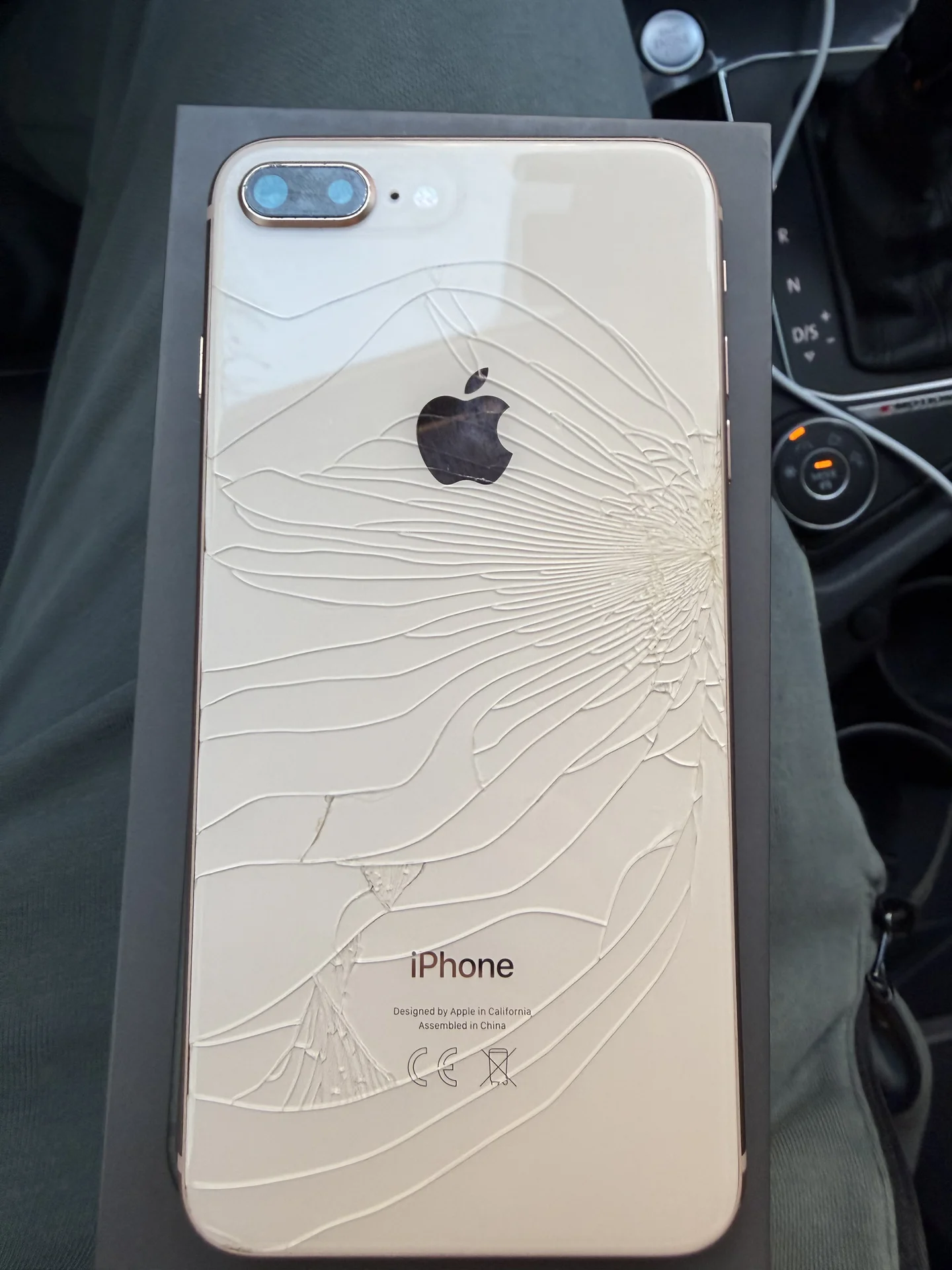 iPhone 8 Plus 64gb - миниатюра 2
