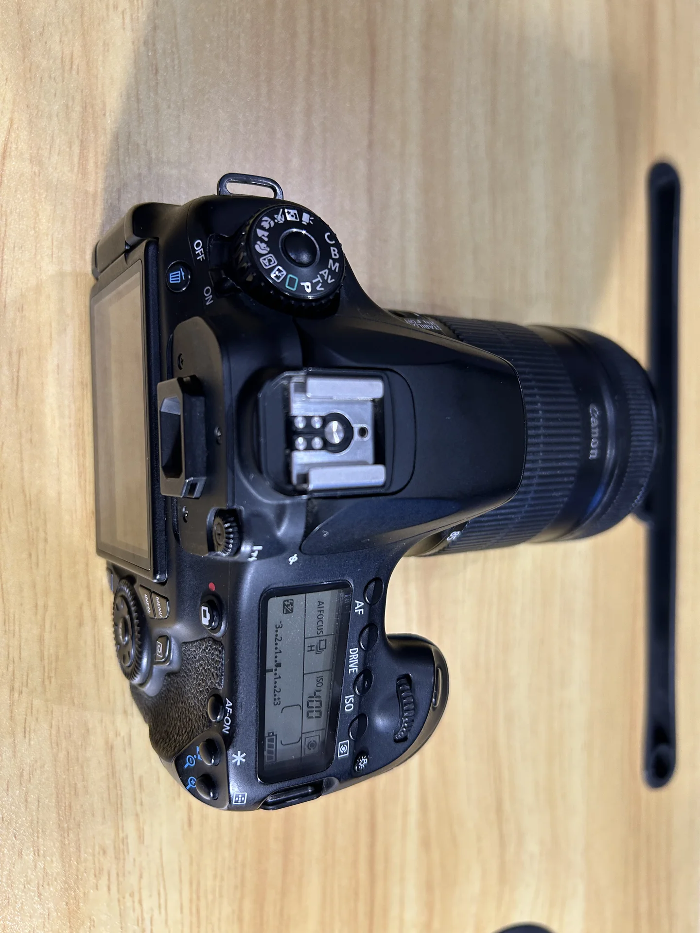 Фотоаппарат Canon EOS 60D + 18-135 - миниатюра 7