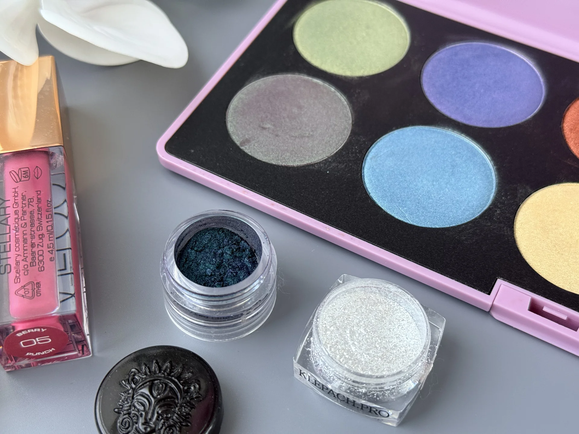 Косметика пакетом Neve Cosmetics MAC Manly Pro - миниатюра 8