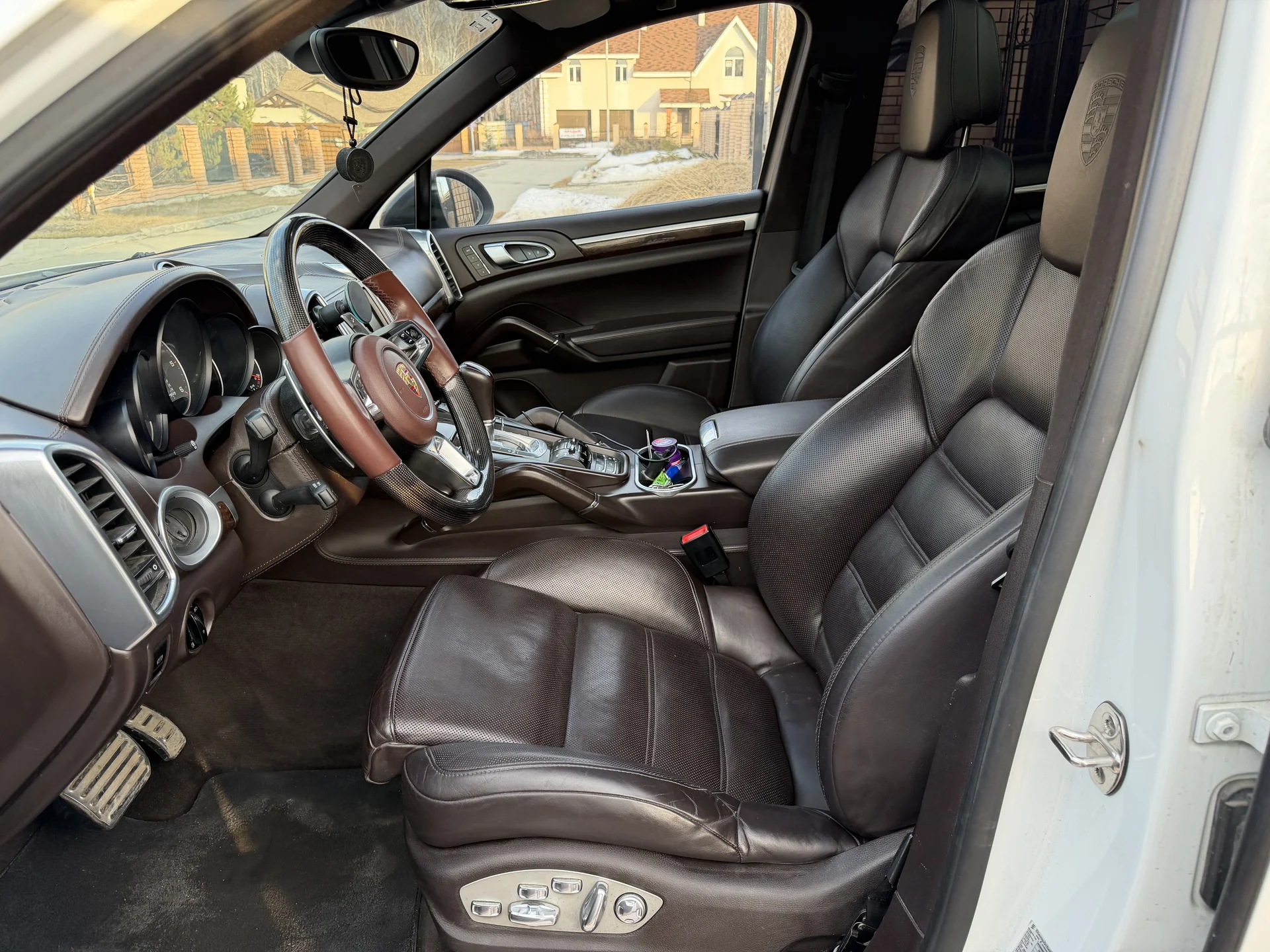 Porsche Cayenne 4.2 Diesel (GTS) 2013 - миниатюра 2