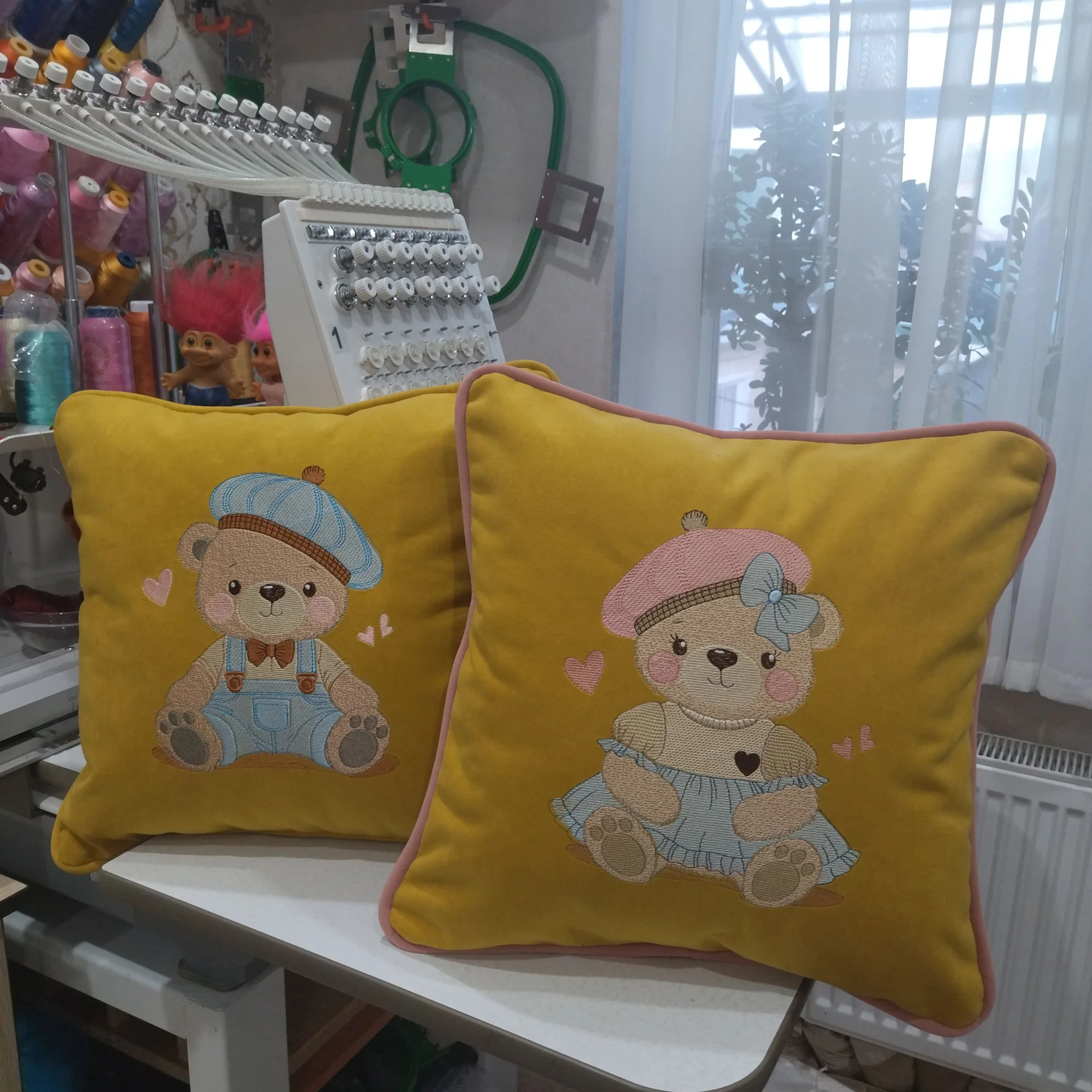 Дизайнерские подушки - миниатюра 13