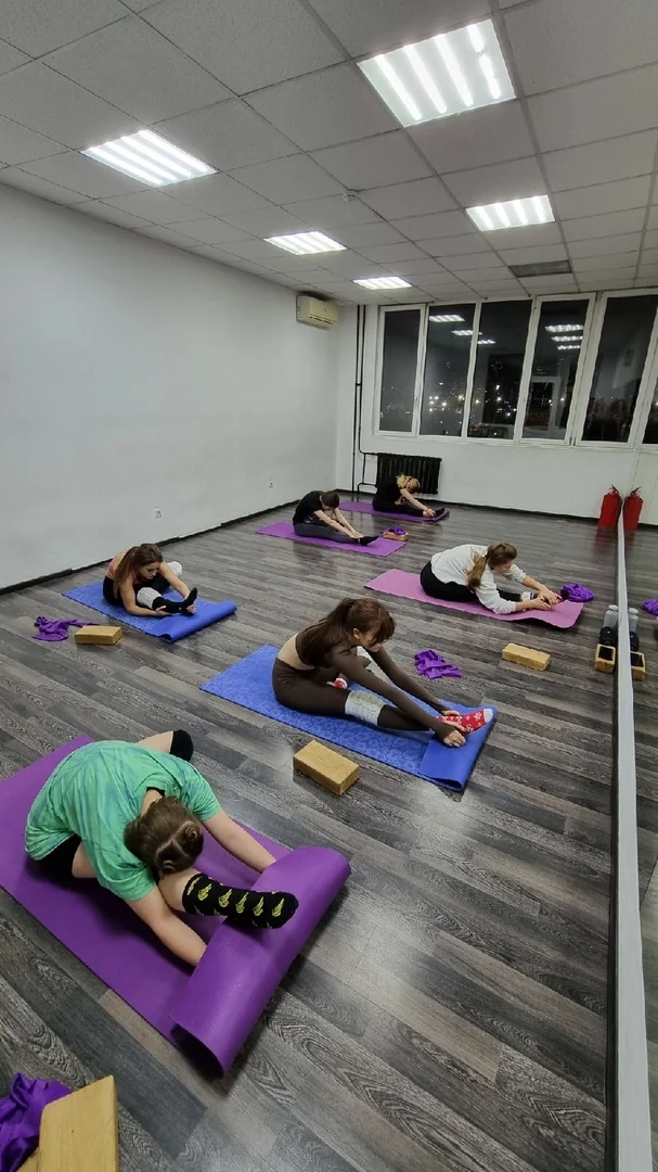 Stretching и Contemporary | Женская группа - миниатюра 4