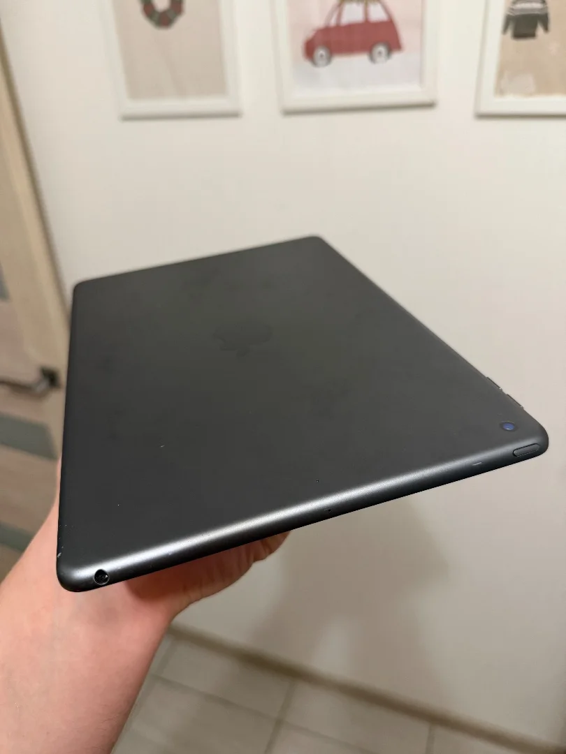 iPad 2019 7th поколения - миниатюра 9