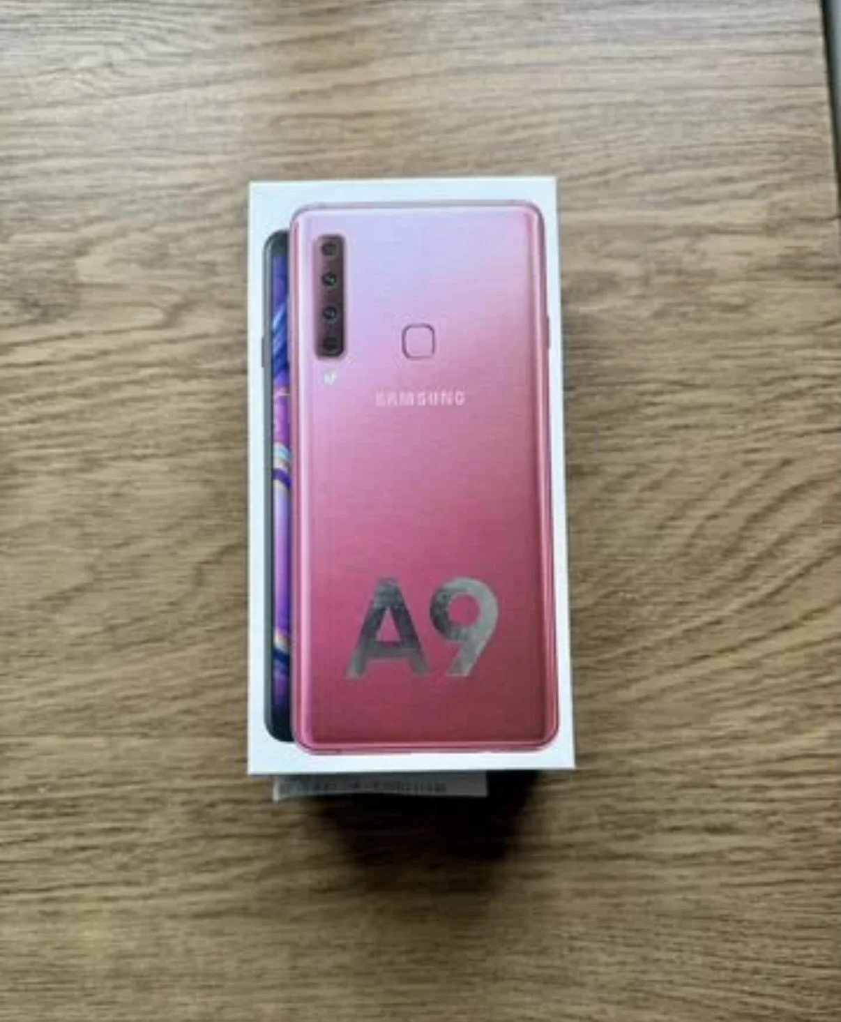 Телефон Sumsung Galaxy A9 - миниатюра 7