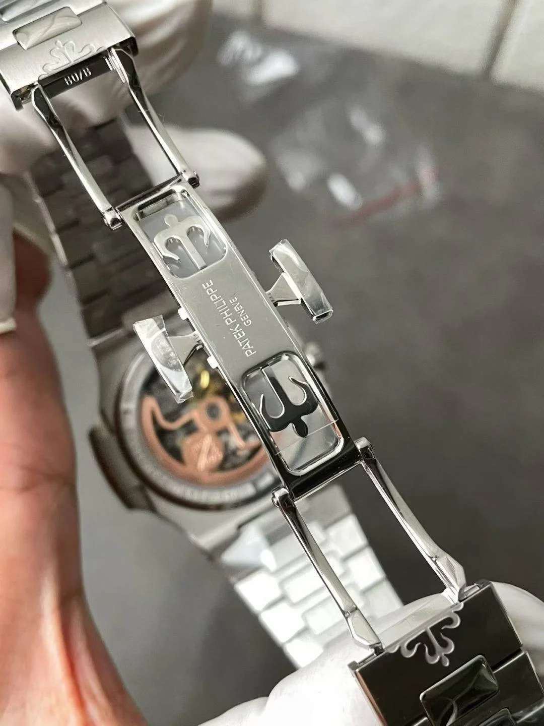 Часы Patek Philippe Nautilus 5711 - миниатюра 3