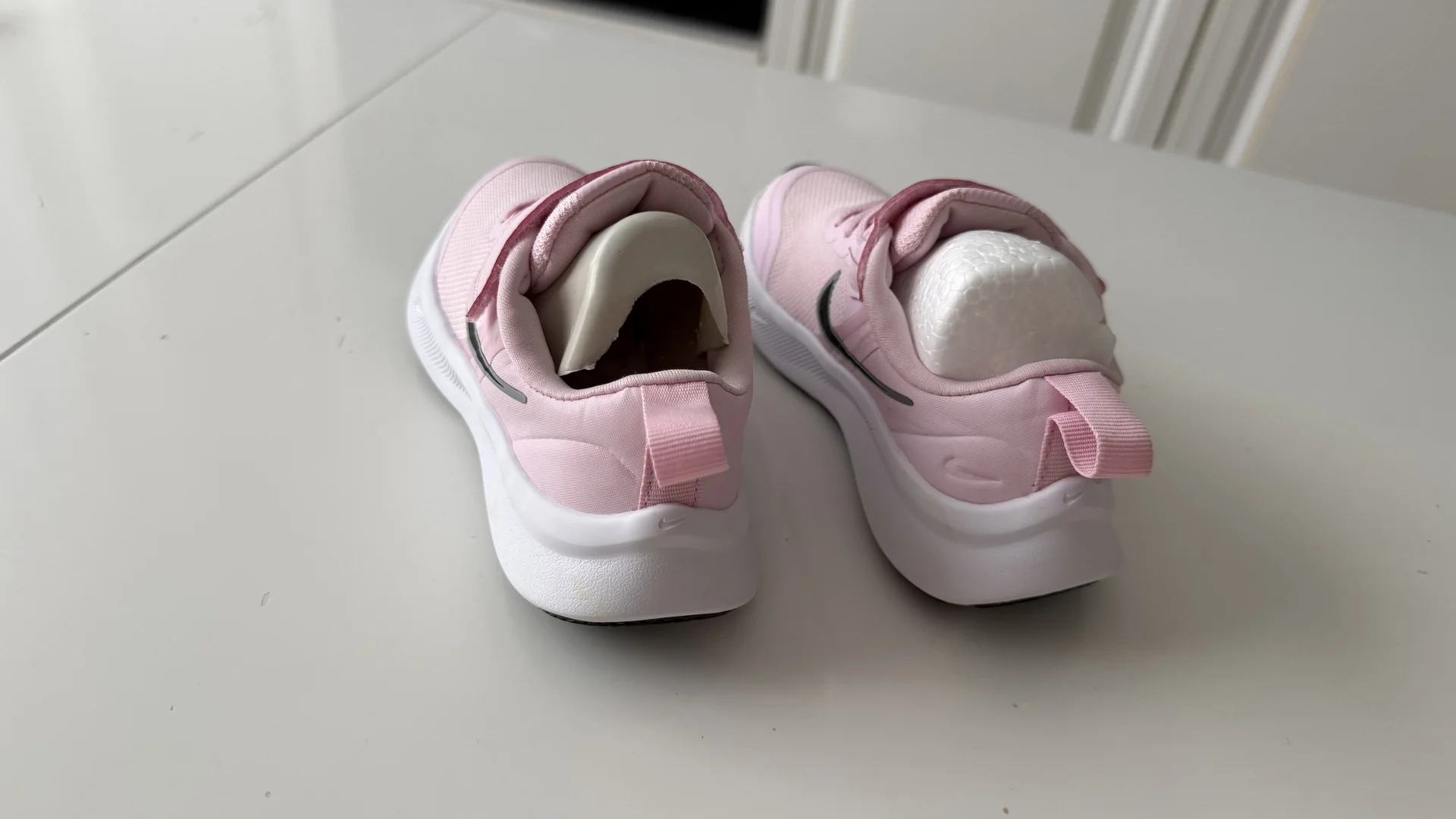 Кроссовки Nike для девочки - миниатюра 2