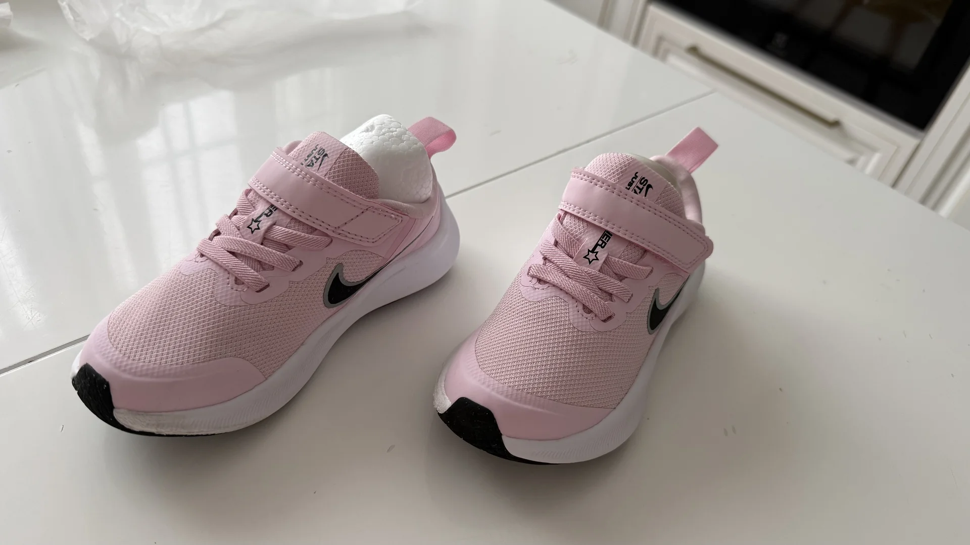 Кроссовки Nike для девочки - миниатюра 3