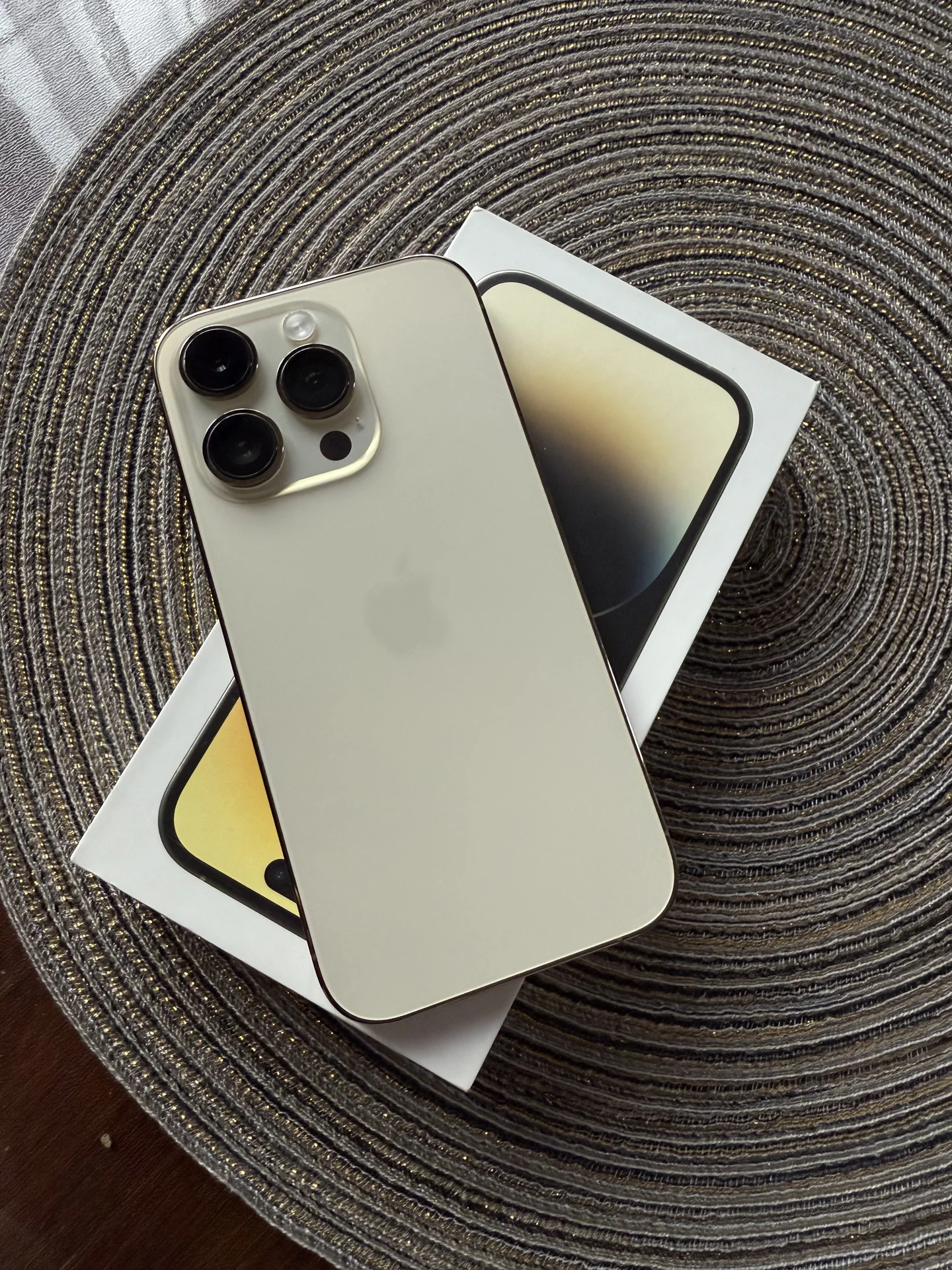 iPhone 14pro 1Тб - миниатюра 3