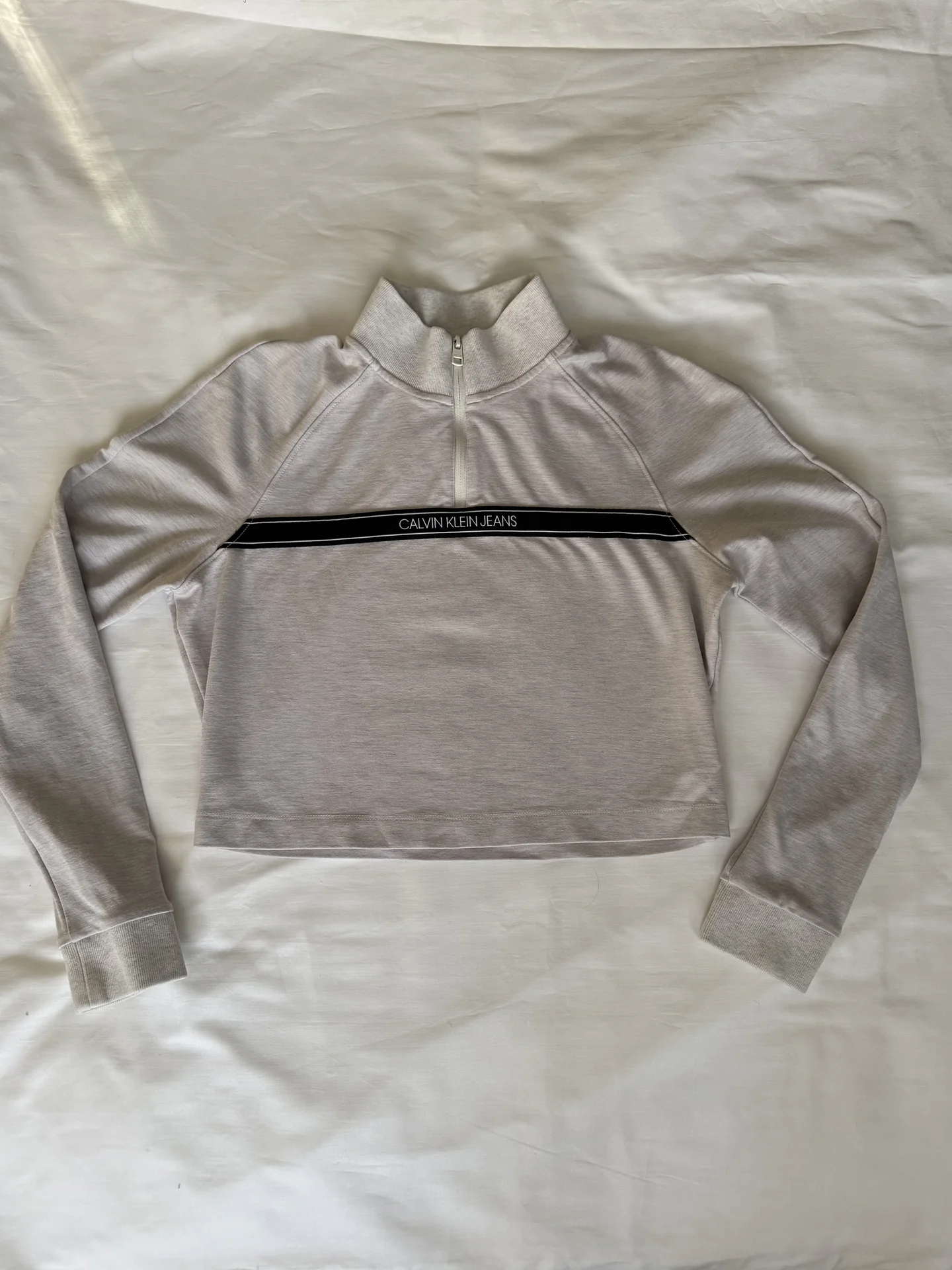 Женская кофта Calvin Klein - изображение 1