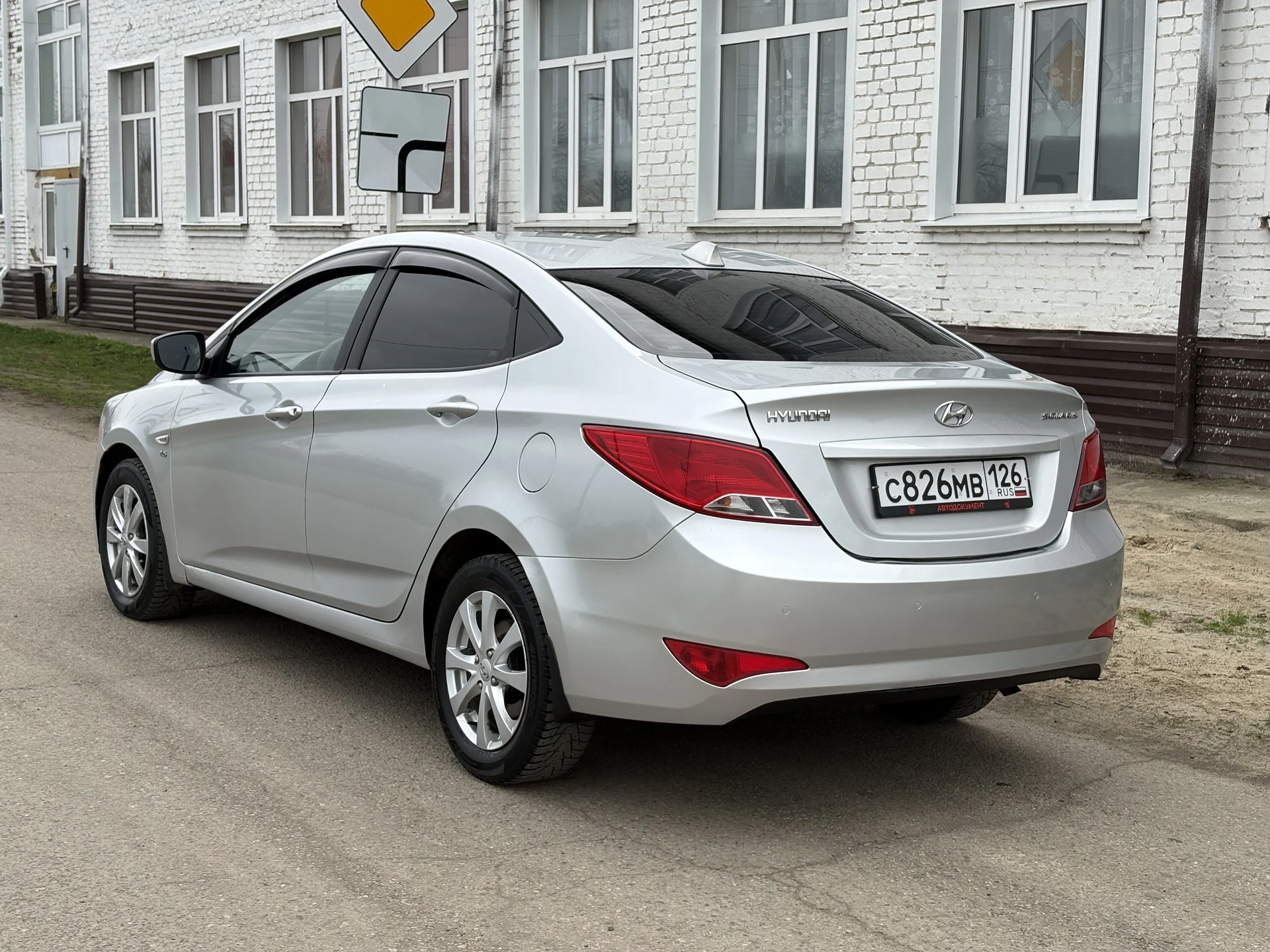 Хендай Солярис 2015 год 1,6 автомат - миниатюра 6