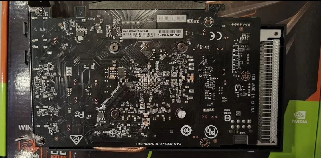 Gigabyte RTX3050 WINDFORCE OC V2 8GB - миниатюра 4