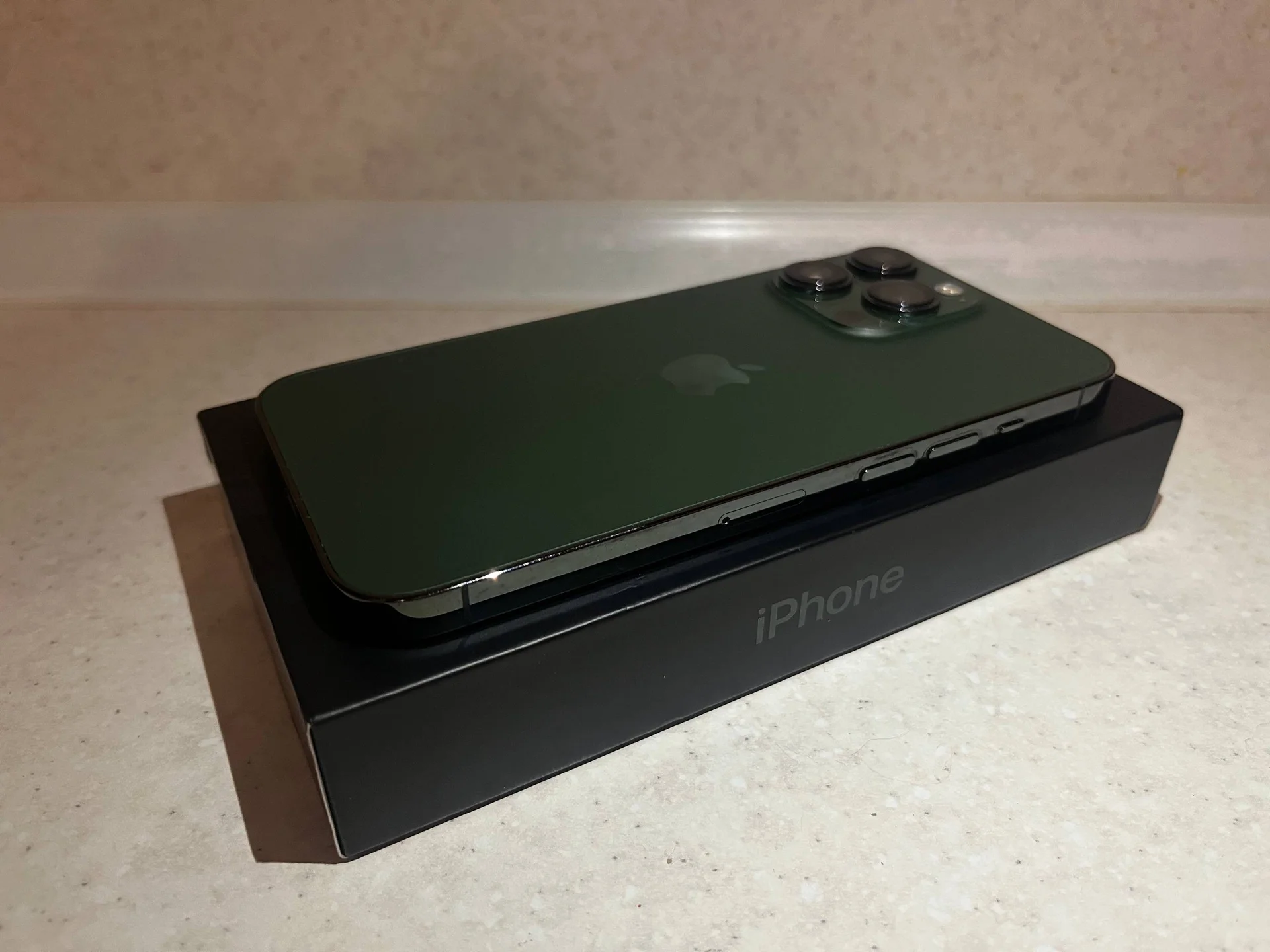 iPhone 13 Pro 256 гб - миниатюра 2