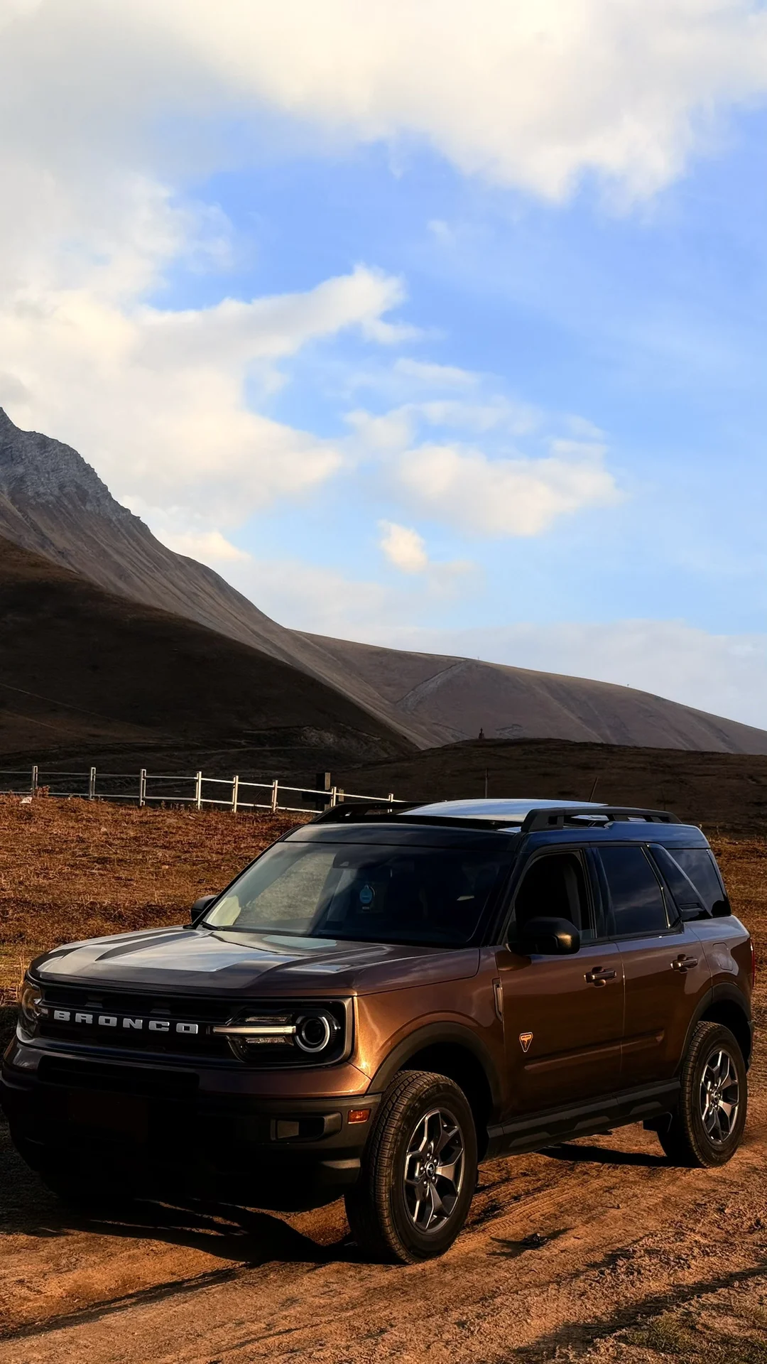 Продаю Ford Bronco Sport 2022 г.в. Двигатель: 2.0 Turbo - миниатюра 3
