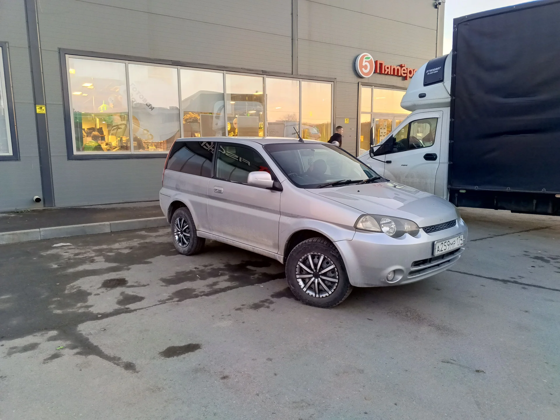 Автомобиль. Honda HRV - изображение 1
