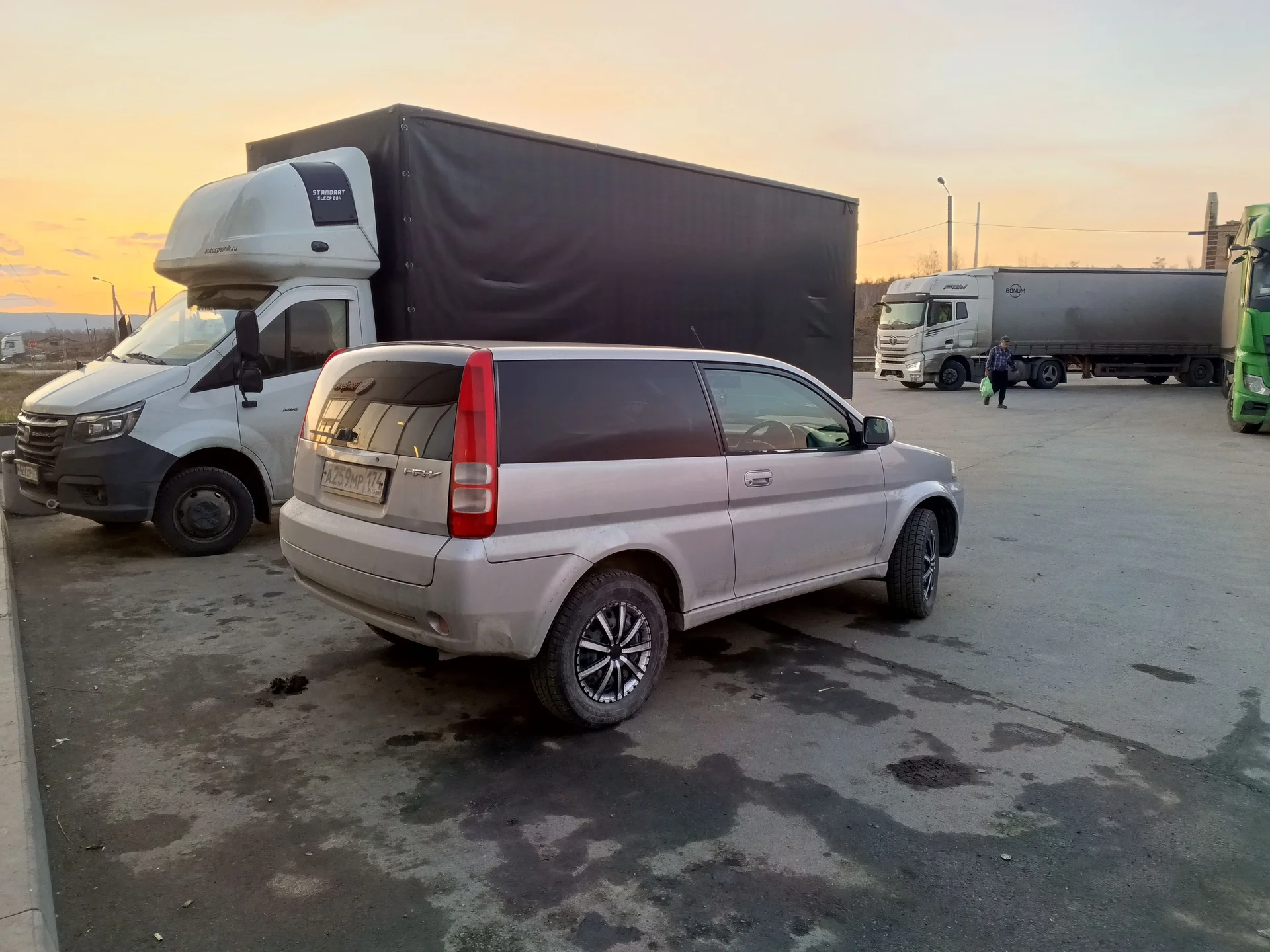 Автомобиль. Honda HRV - миниатюра 4