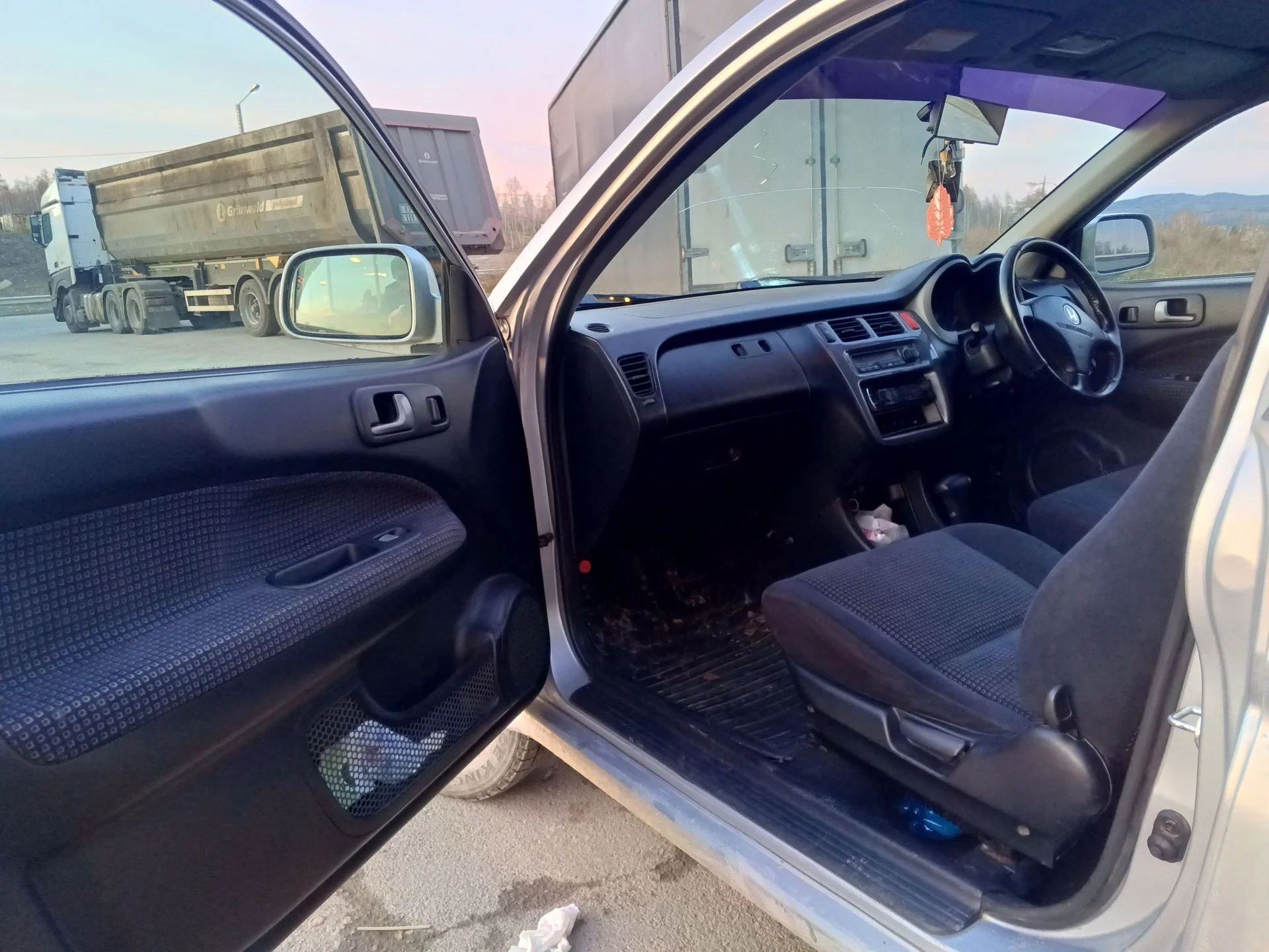 Автомобиль. Honda HRV - миниатюра 8