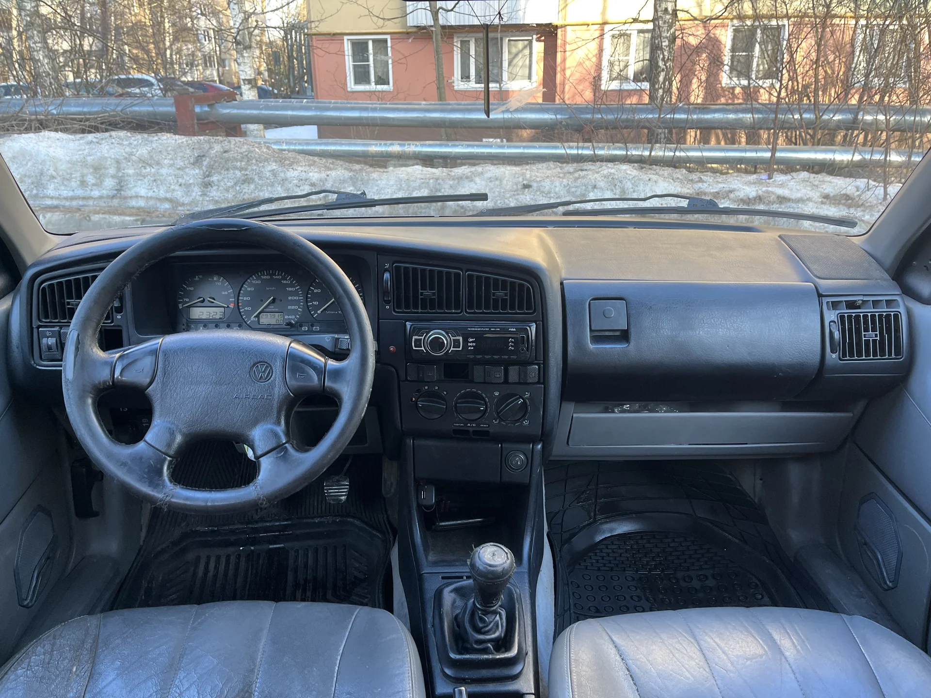 Volkswagen Passat B3 - миниатюра 5