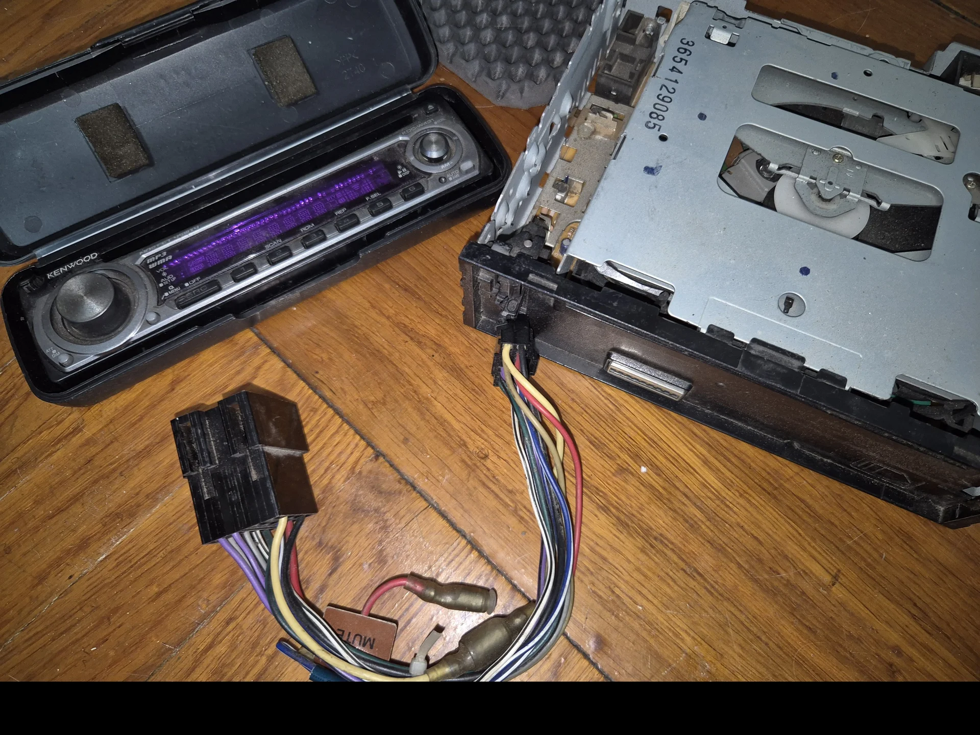 Магнитола Kenwood KDC-W431GY - миниатюра 2