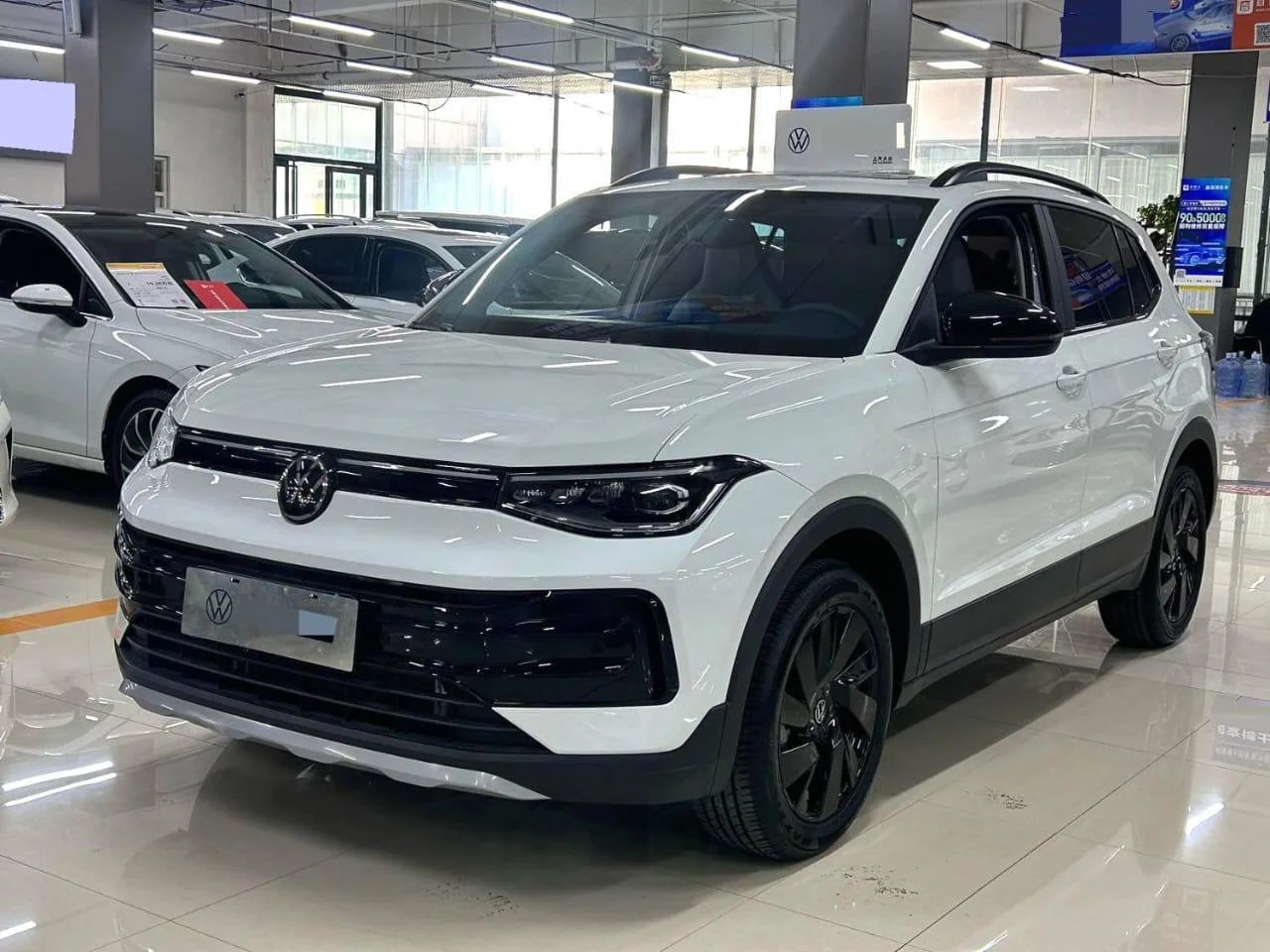 Volkswagen Tharu - изображение 1
