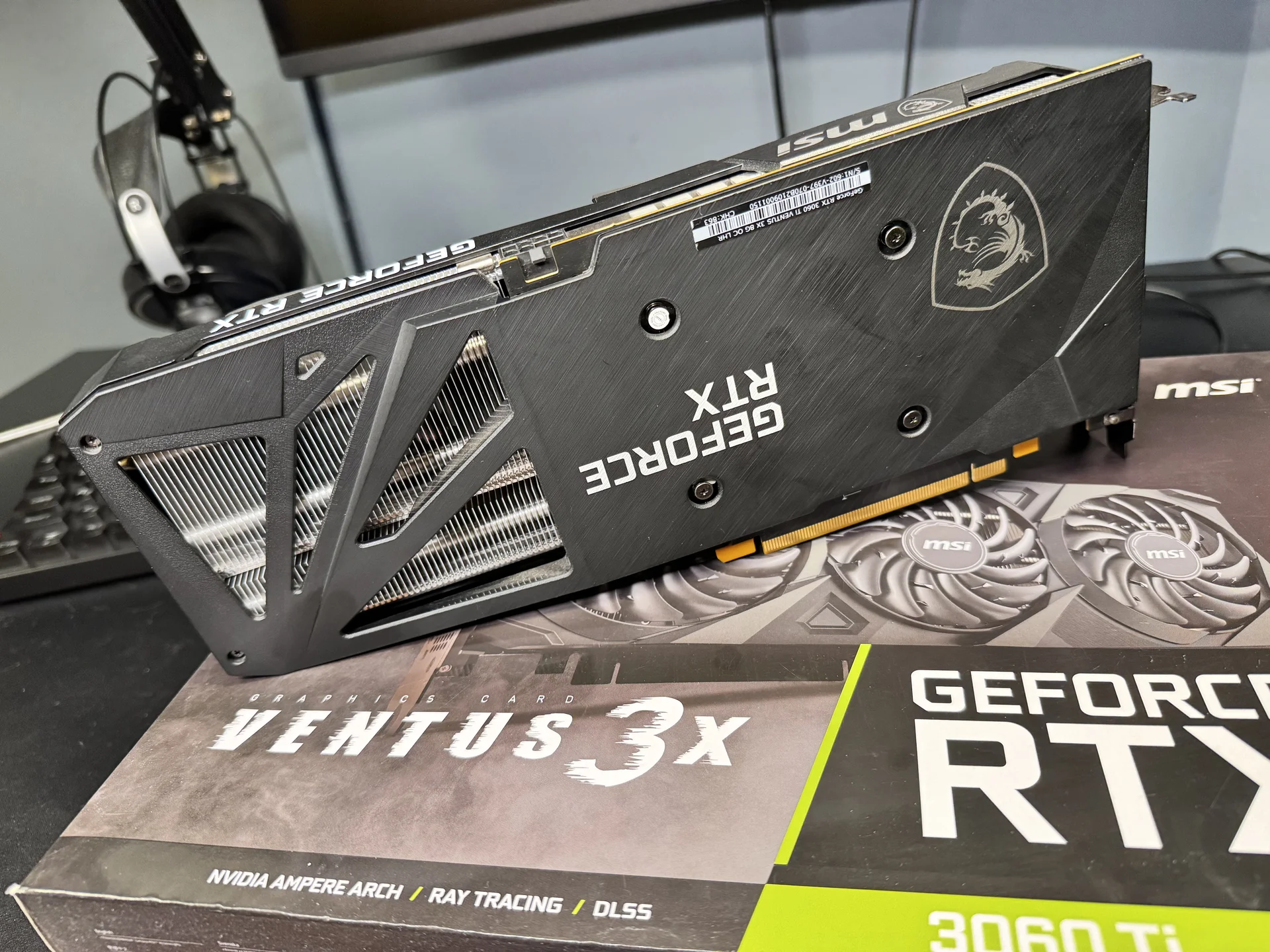 Видеокарта 3060ti msi ventus 3x - миниатюра 2