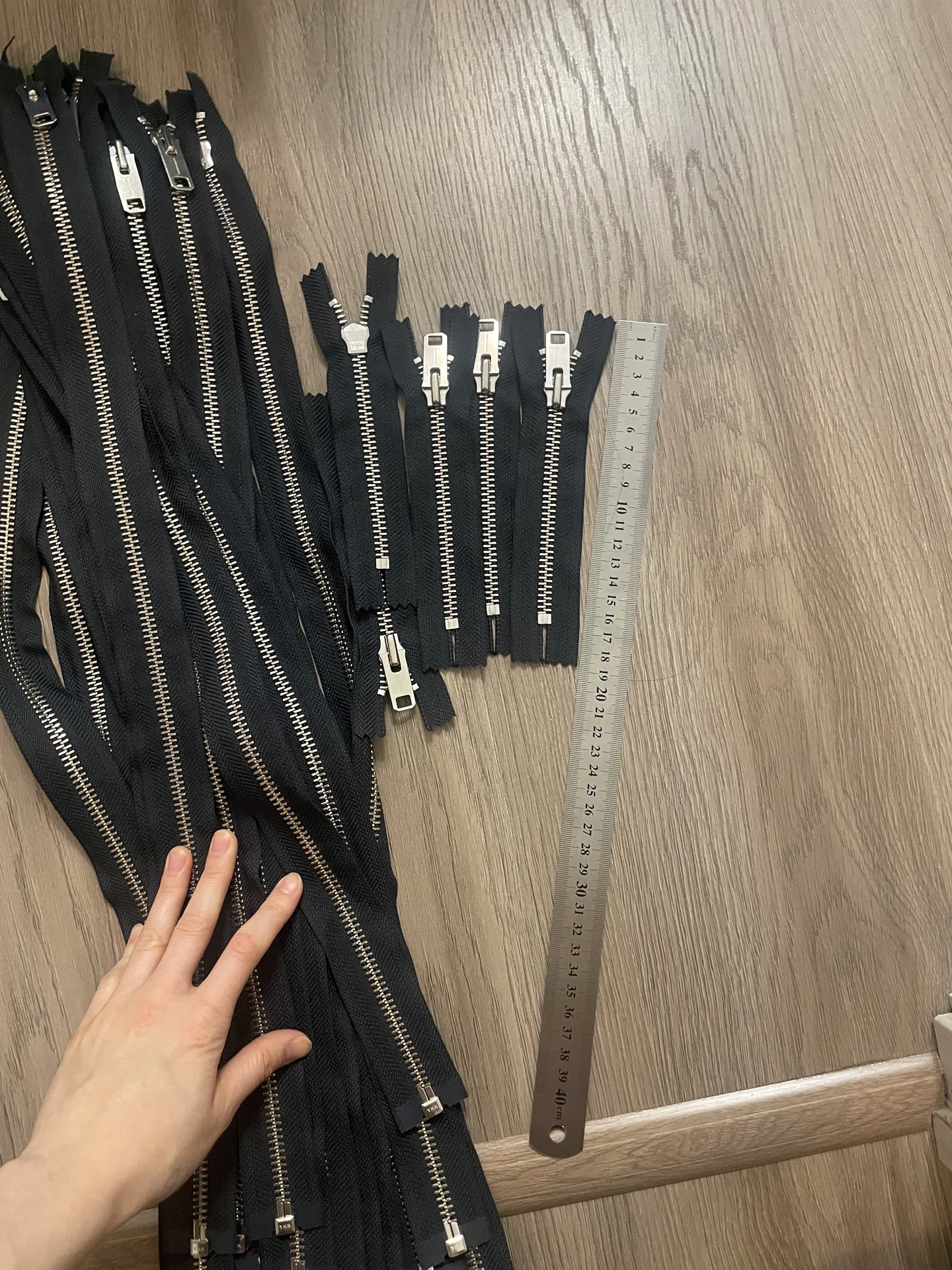 Молния неразъёмная YKK тип 8, 16см, цвет графит - изображение 1