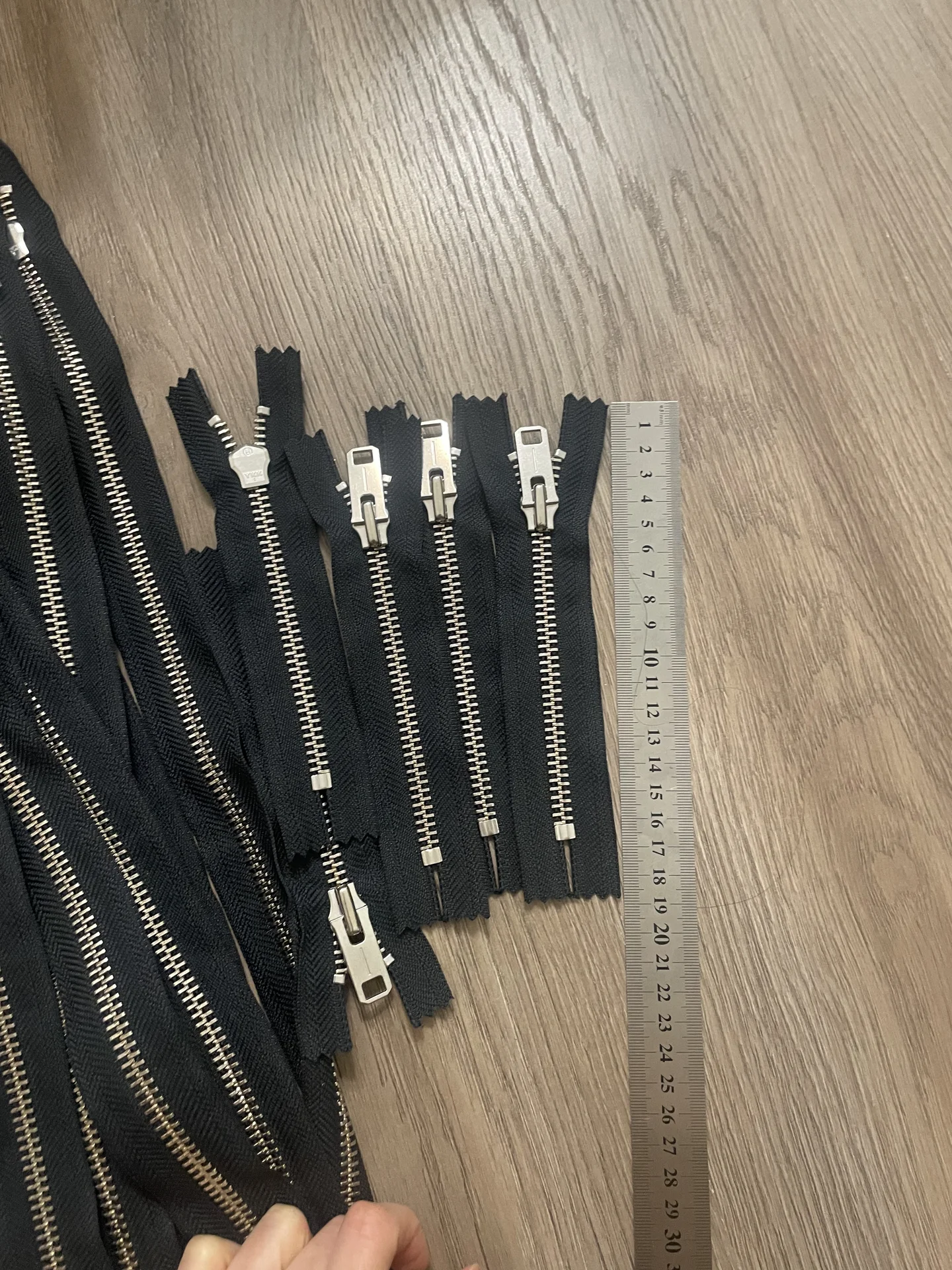 Молния неразъёмная YKK тип 8, 16см, цвет графит - миниатюра 3