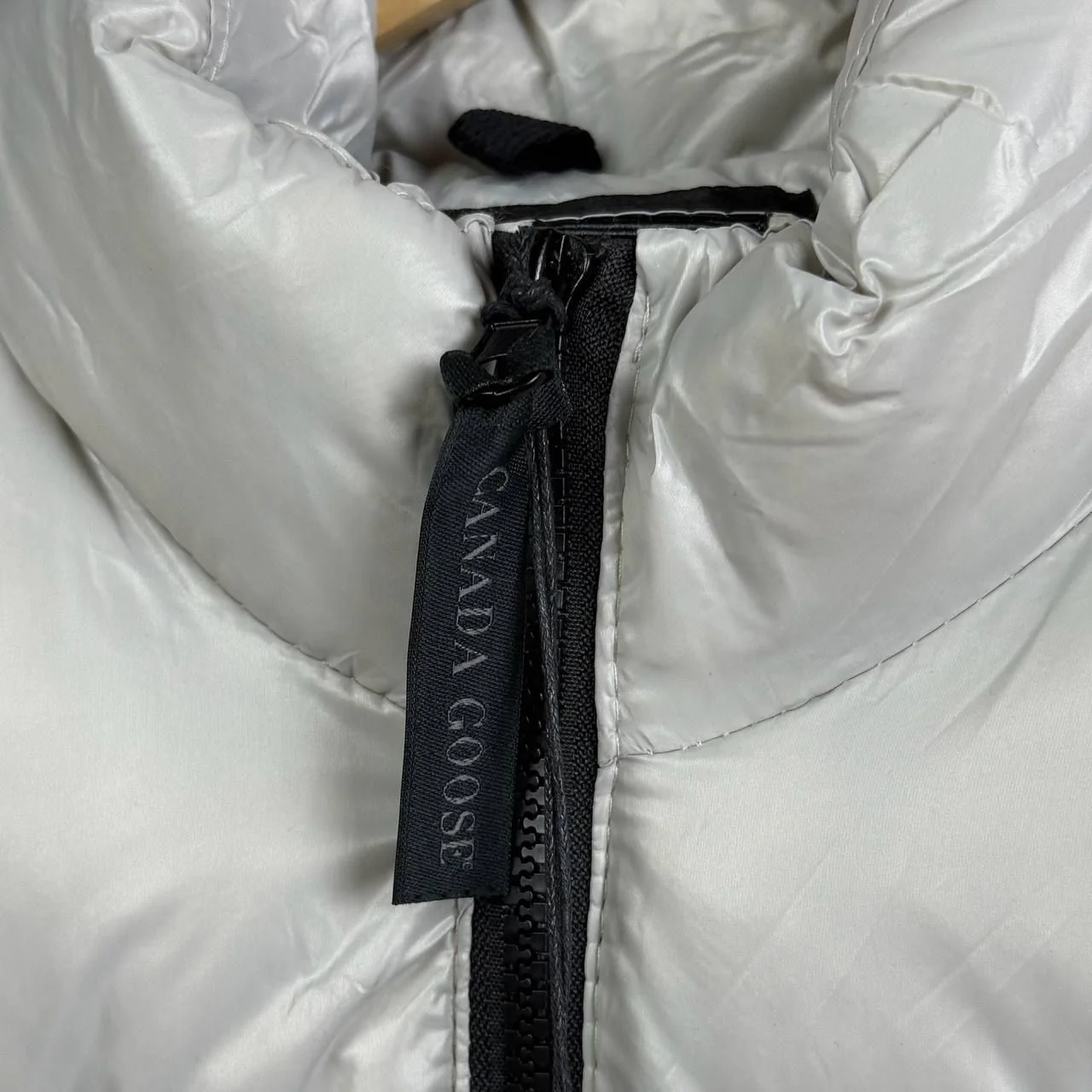 Жилетка Canada Goose
оригинальная - миниатюра 2