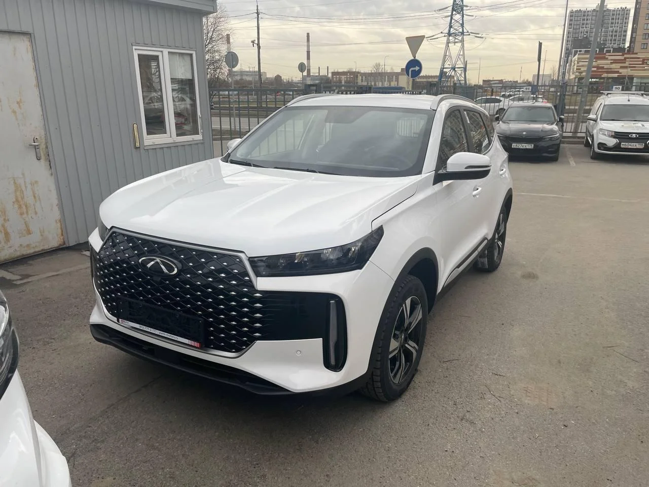 Chery Tiggo 4 рассрочка на автомобиль без банка - миниатюра 2