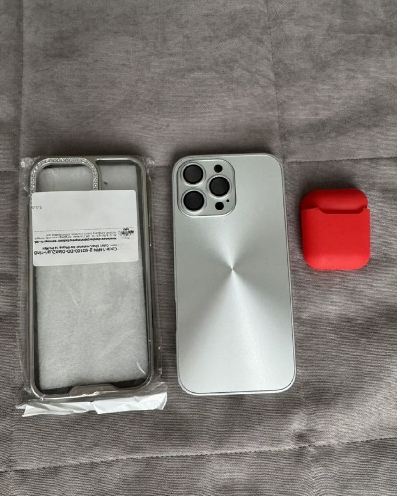 Чехлы на iPhone 14, 15, 16 pro max - миниатюра 4