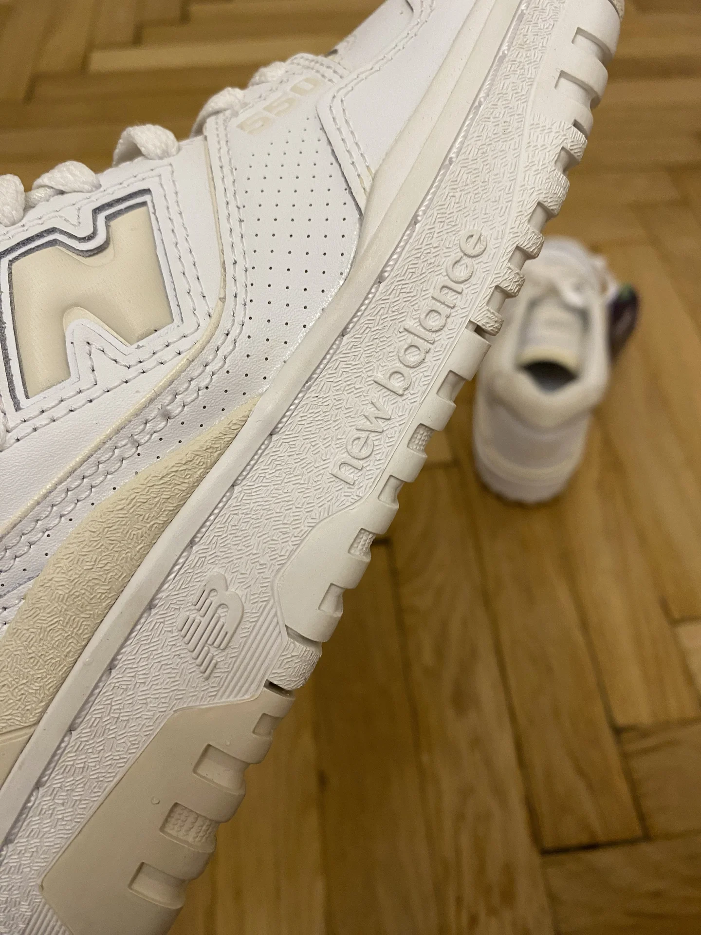 Кроссовки женские New balance 550 off white новые - миниатюра 4