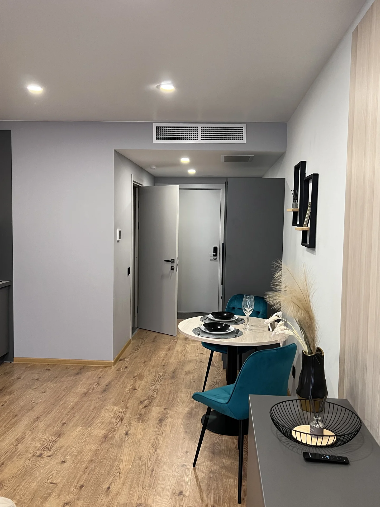 Квартира- студия 30м.кв 7/9 этаж - миниатюра 5