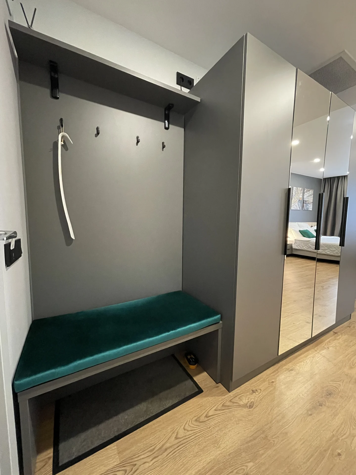 Квартира- студия 30м.кв 7/9 этаж - миниатюра 15