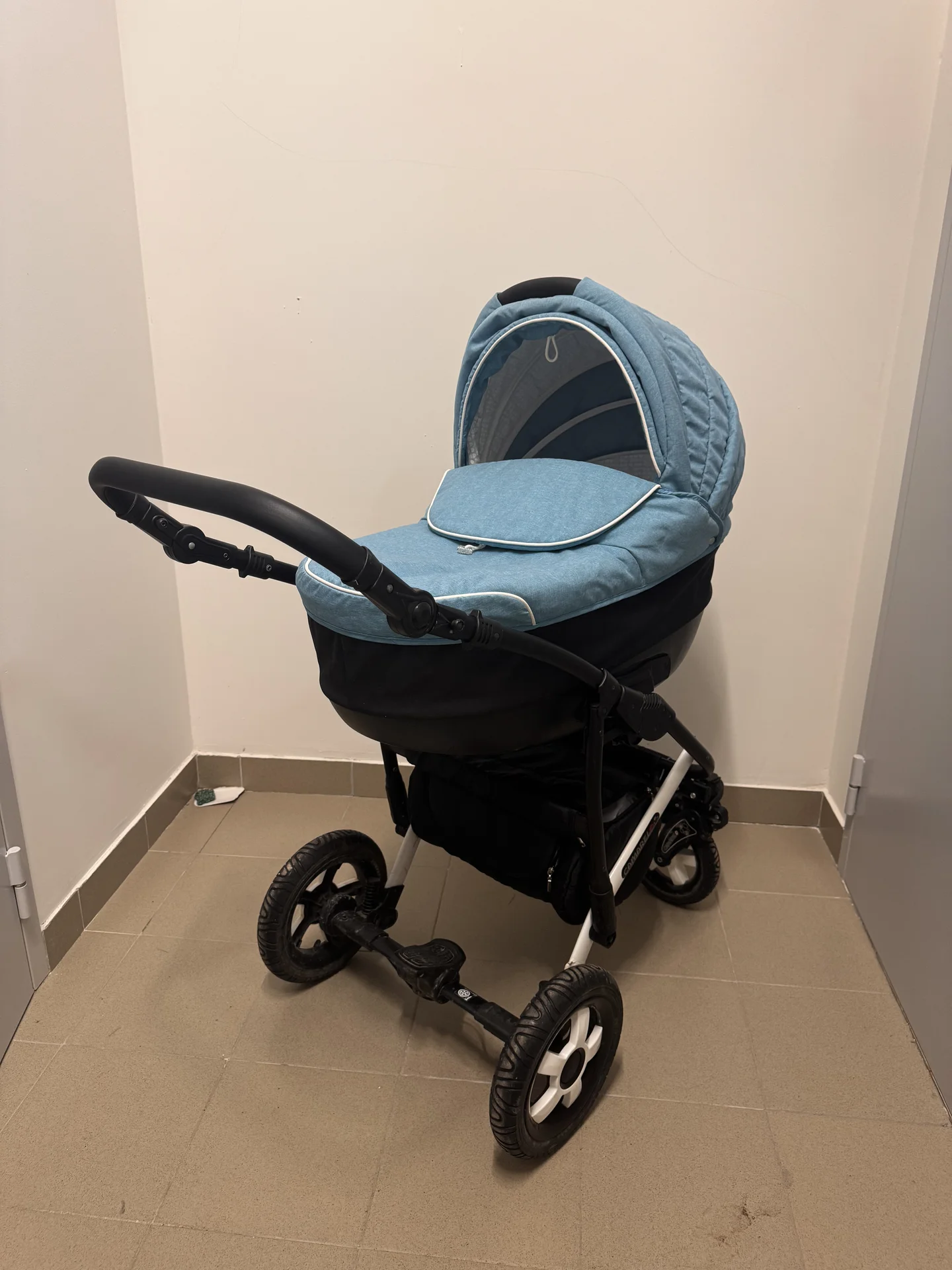 Коляска 3 в 1 camarelo sevilla - изображение 1