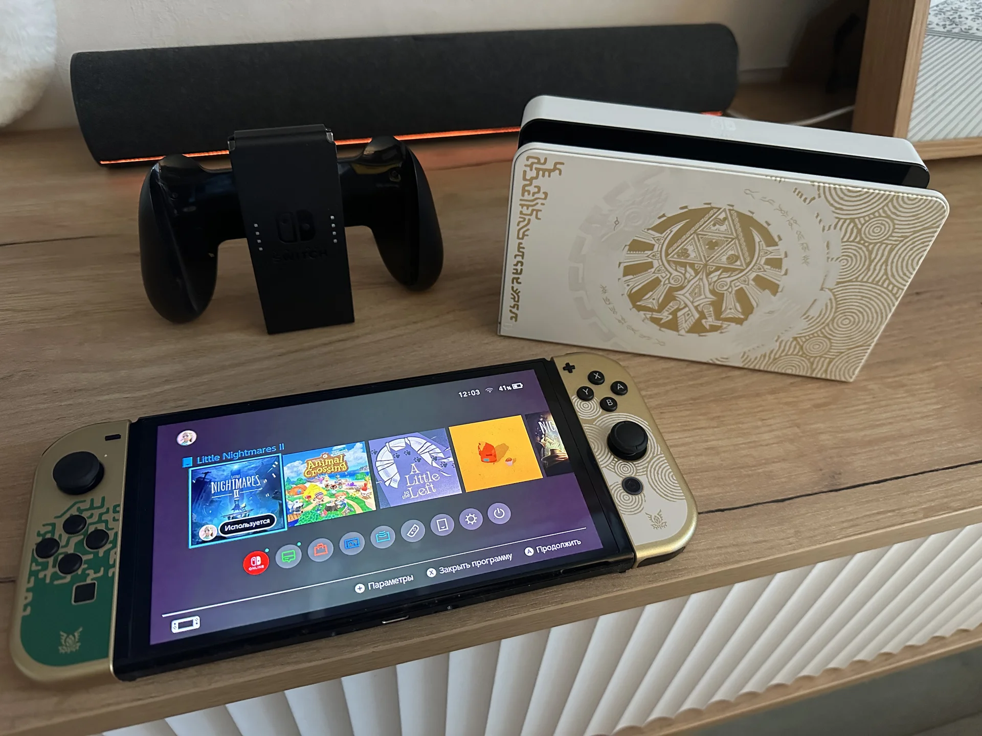 Nintendo Switch OLED Zelda edition - миниатюра 2
