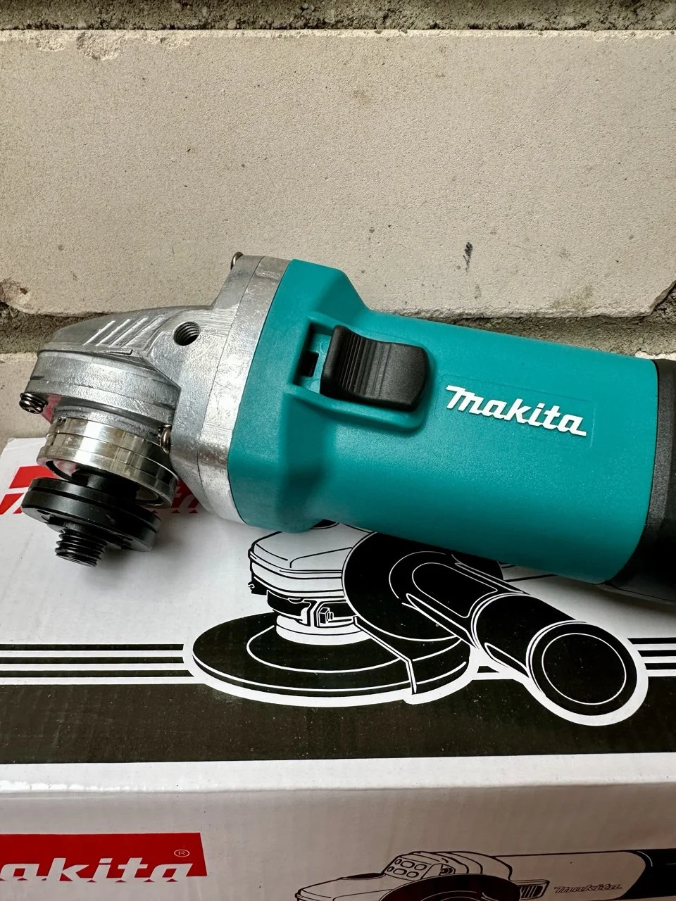 УШМ болгарка Makita 125мм с регулировкой оборотов Новая - миниатюра 5