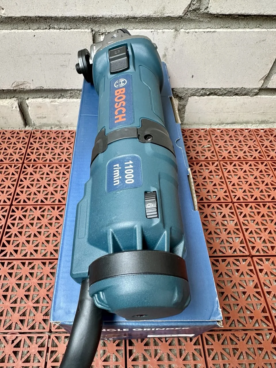 УШМ Болгарка Bosch 125мм с регулировкой оборотов Новая - миниатюра 4