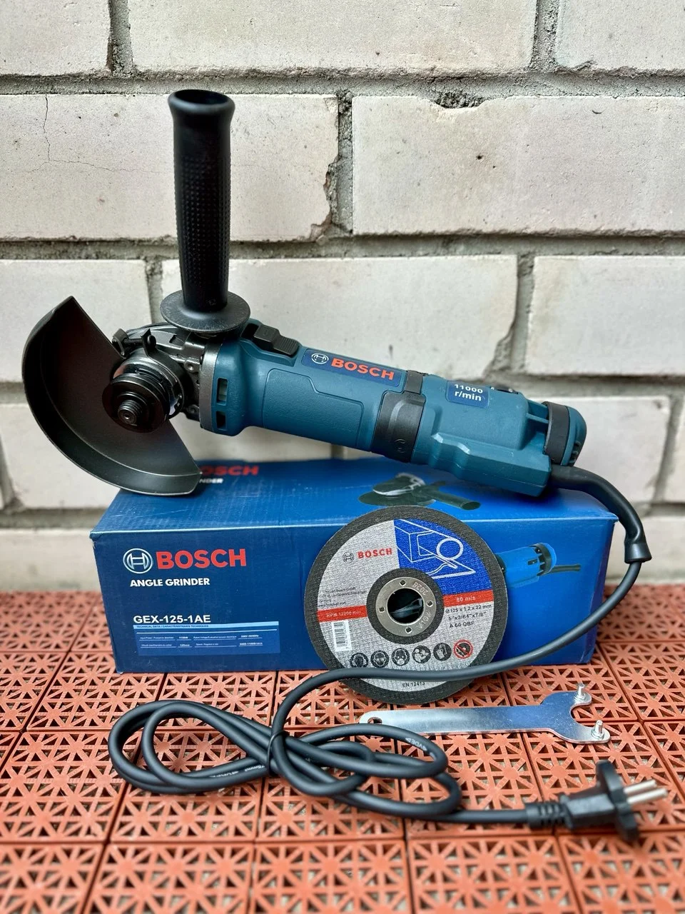 УШМ Болгарка Bosch 125мм с регулировкой оборотов Новая - миниатюра 5