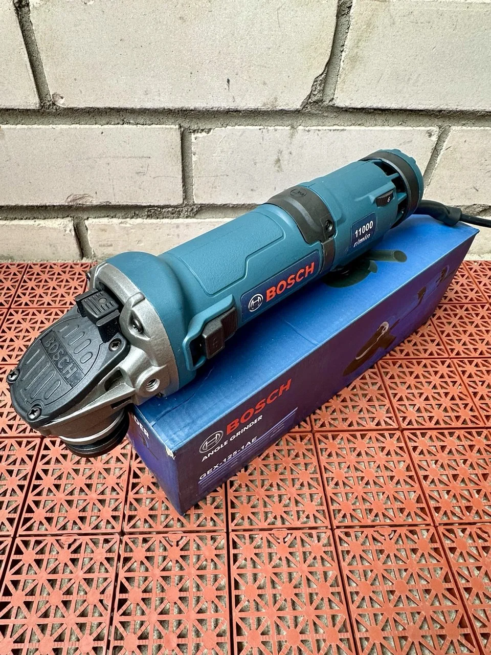 УШМ Болгарка Bosch 125мм с регулировкой оборотов Новая - миниатюра 9