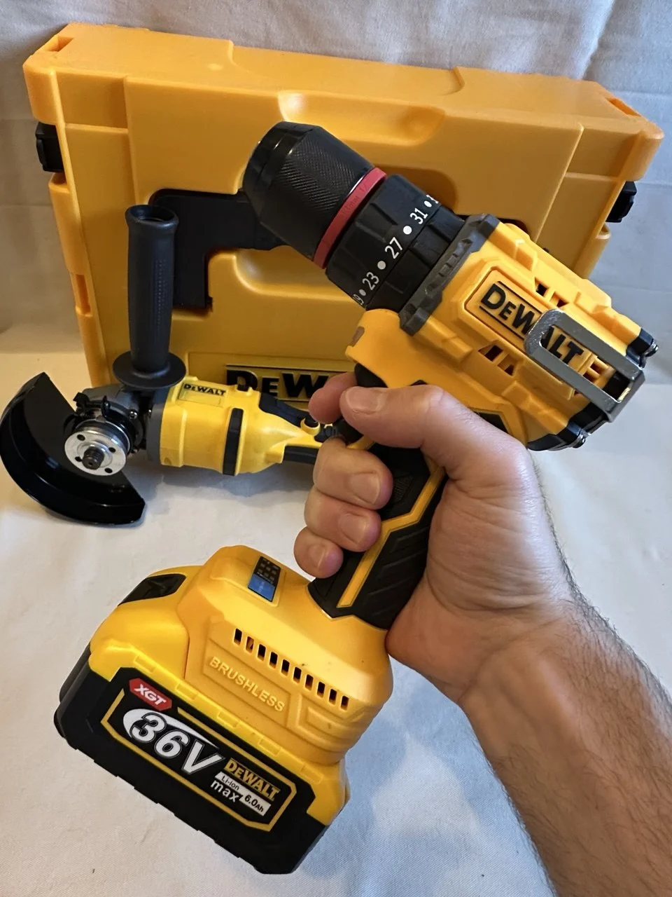 Набор электроинструмента DeWalt Шуруповёрт + УШМ - миниатюра 4