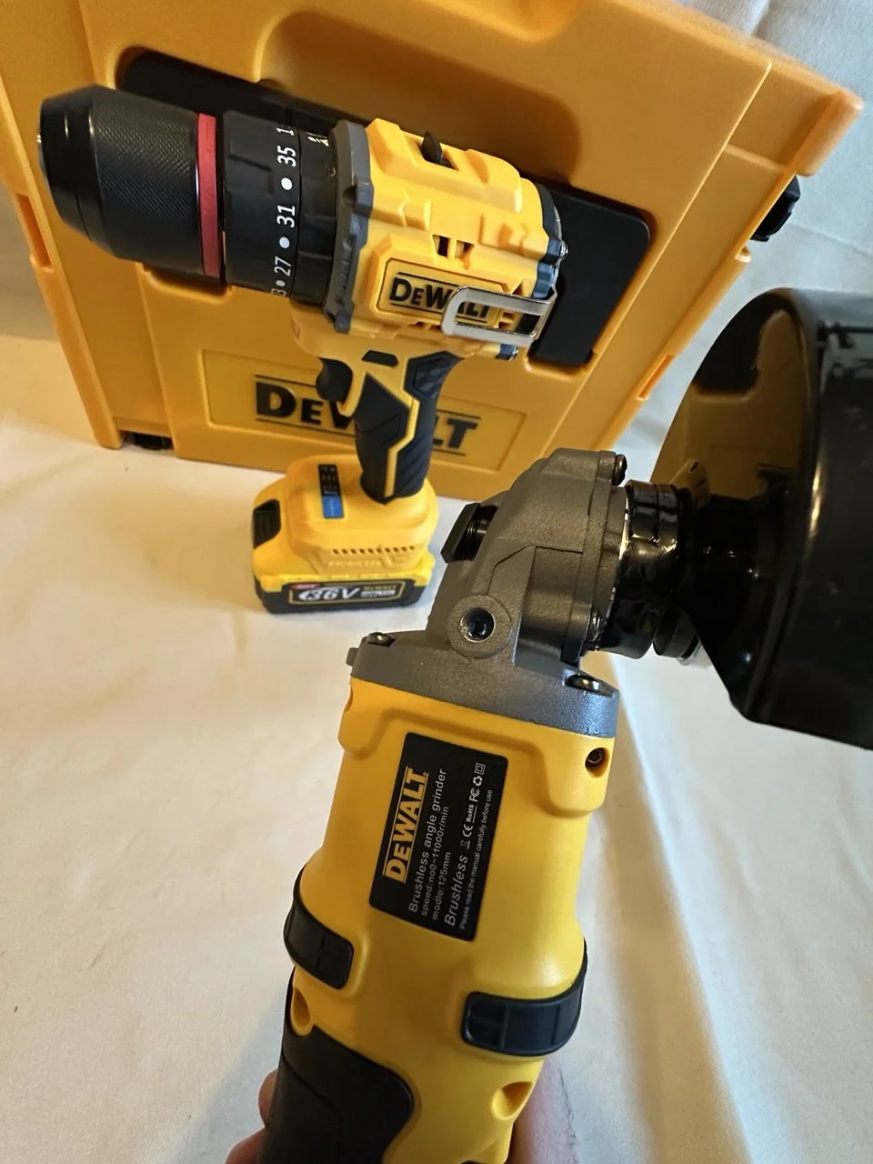 Набор электроинструмента DeWalt Шуруповёрт + УШМ - миниатюра 7