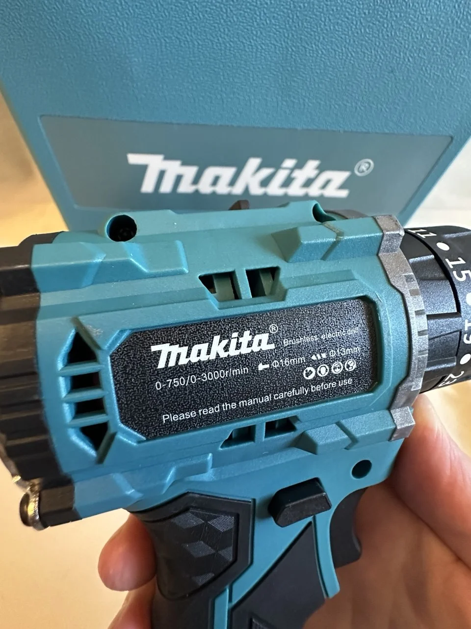 Makita ударный шуруповерт 24V 2 АКБ 4Ah Новый - миниатюра 6