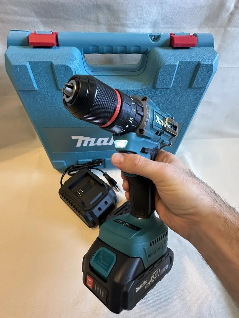 Makita ударный шуруповерт 24V 2 АКБ 4Ah Новый - миниатюра 8