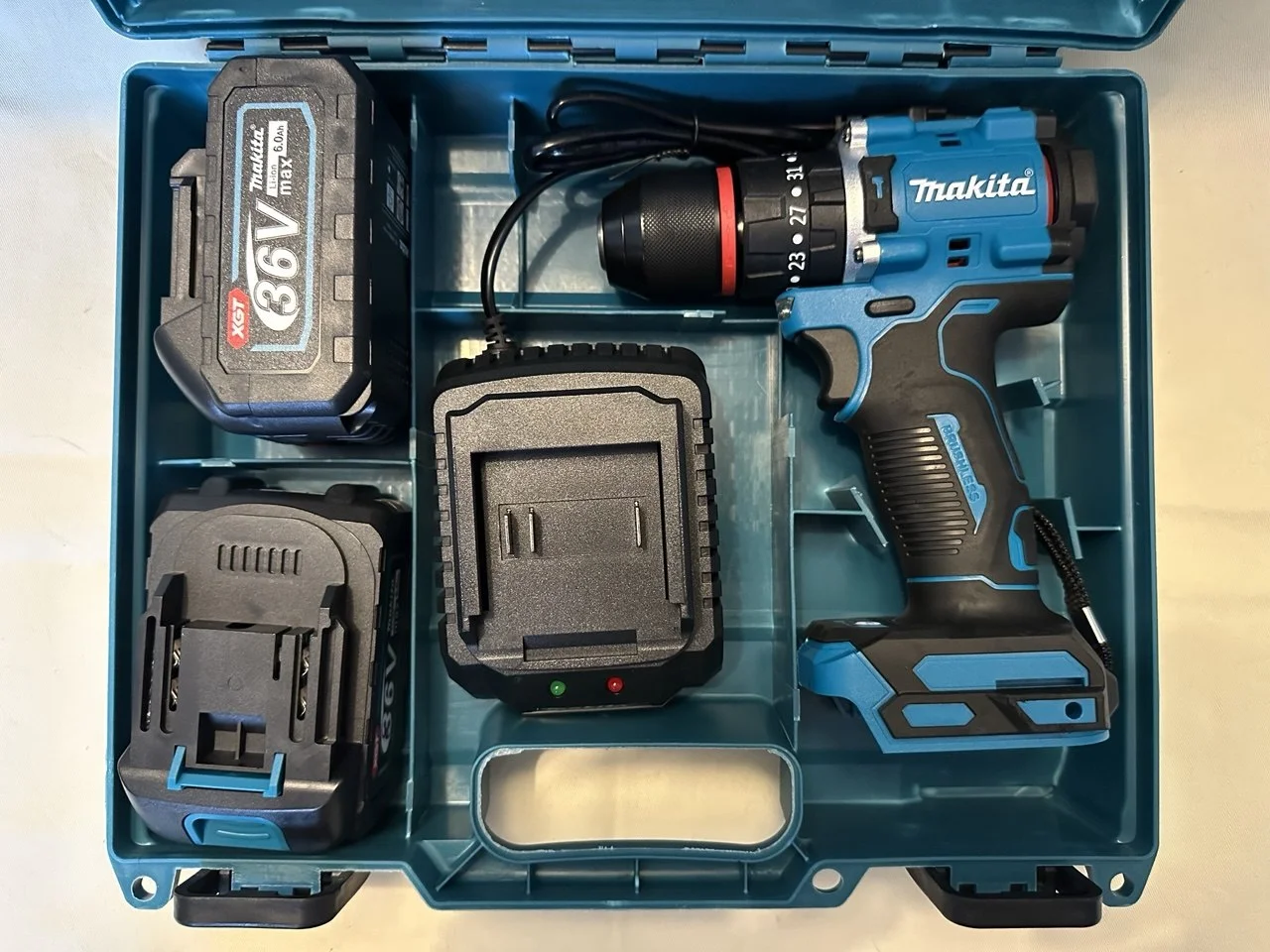 Бесщеточный ударный шуруповерт Makita 36v Новый - миниатюра 2