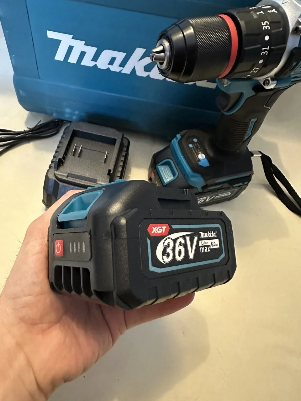 Бесщеточный ударный шуруповерт Makita 36v Новый - миниатюра 8