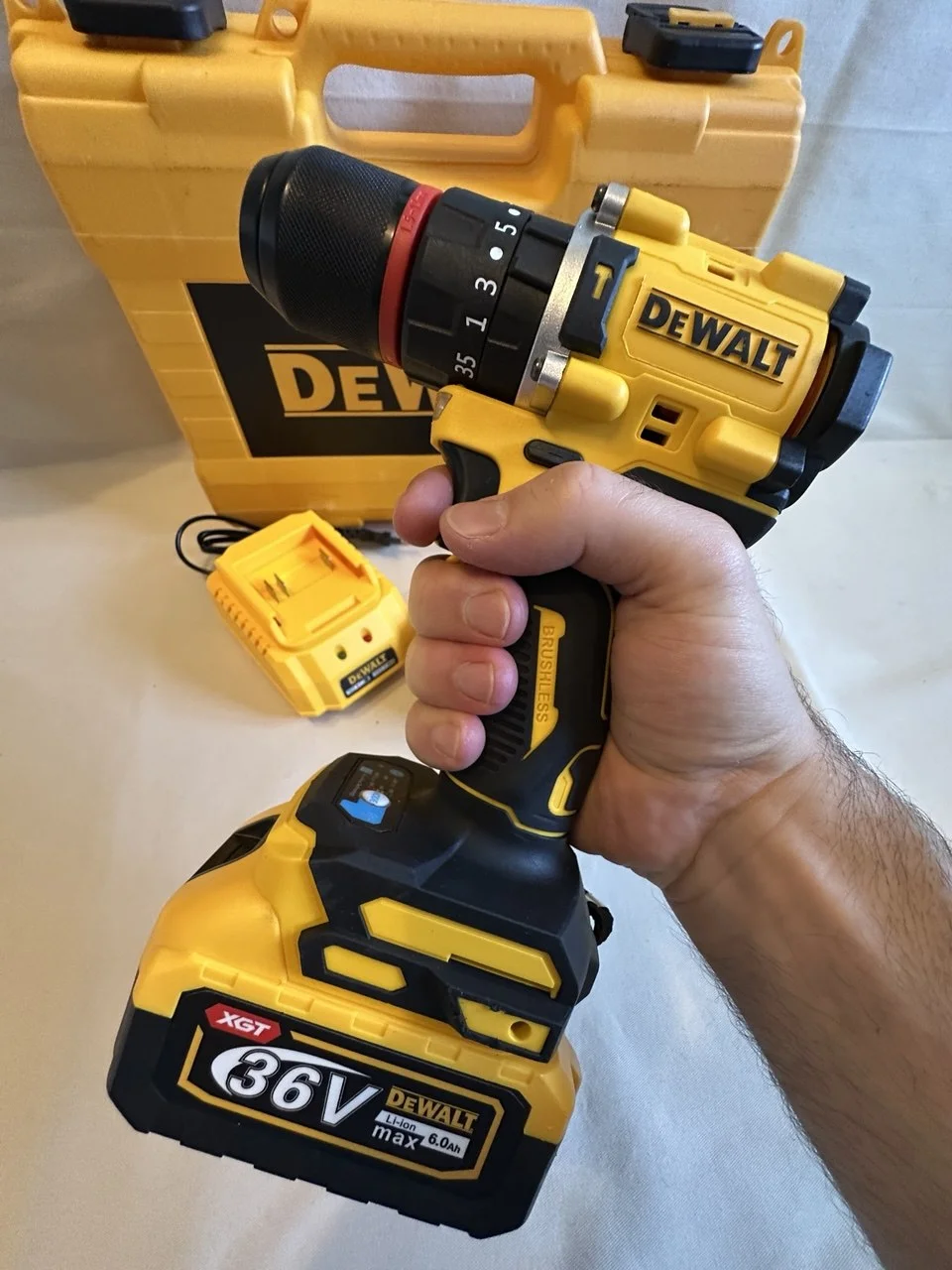 Ударный шуруповерт DeWalt 36V 2 АКБ 6Ah Новый - миниатюра 3