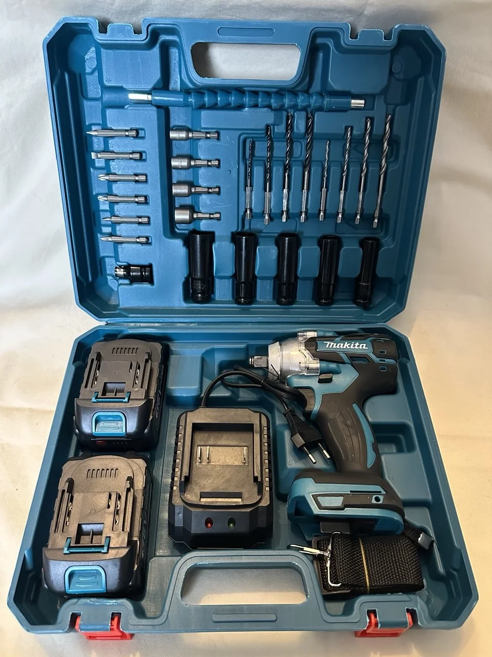 Гайковерт - шуруповерт Makita 400Нм +2 АКБ - изображение 1
