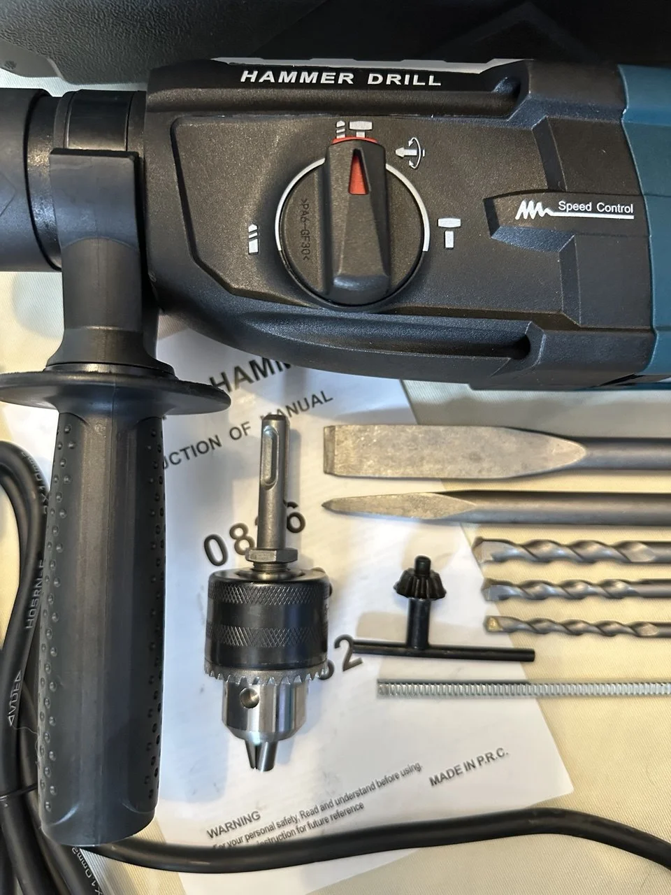 Перфоратор Bosch 820W Новый в кейсе - миниатюра 6